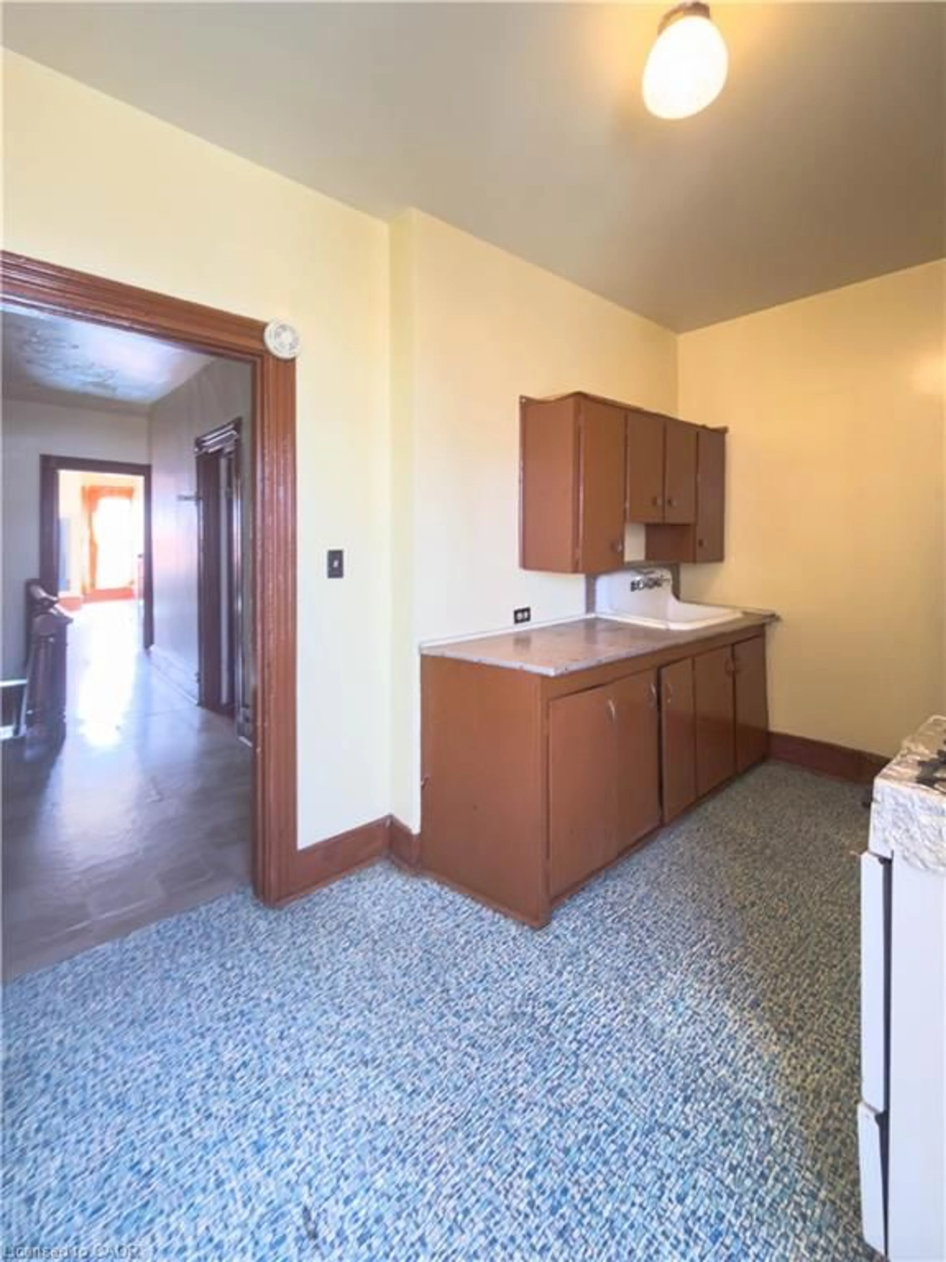 Unknown for 183 Wilson St, Hamilton Ontario L8R 1E3