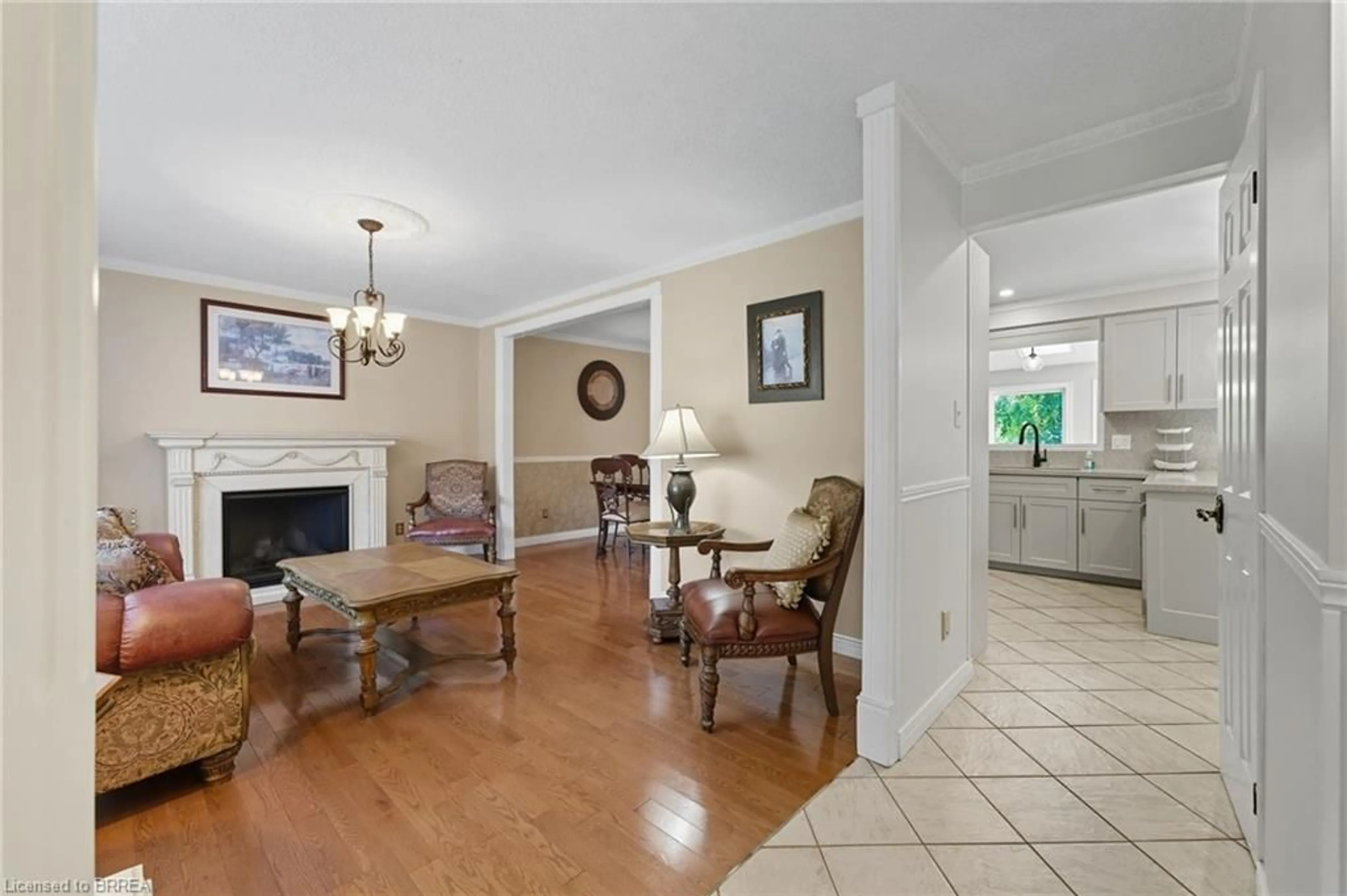 Unknown for 324 Burnett Ave, Cambridge Ontario N1T 1G6