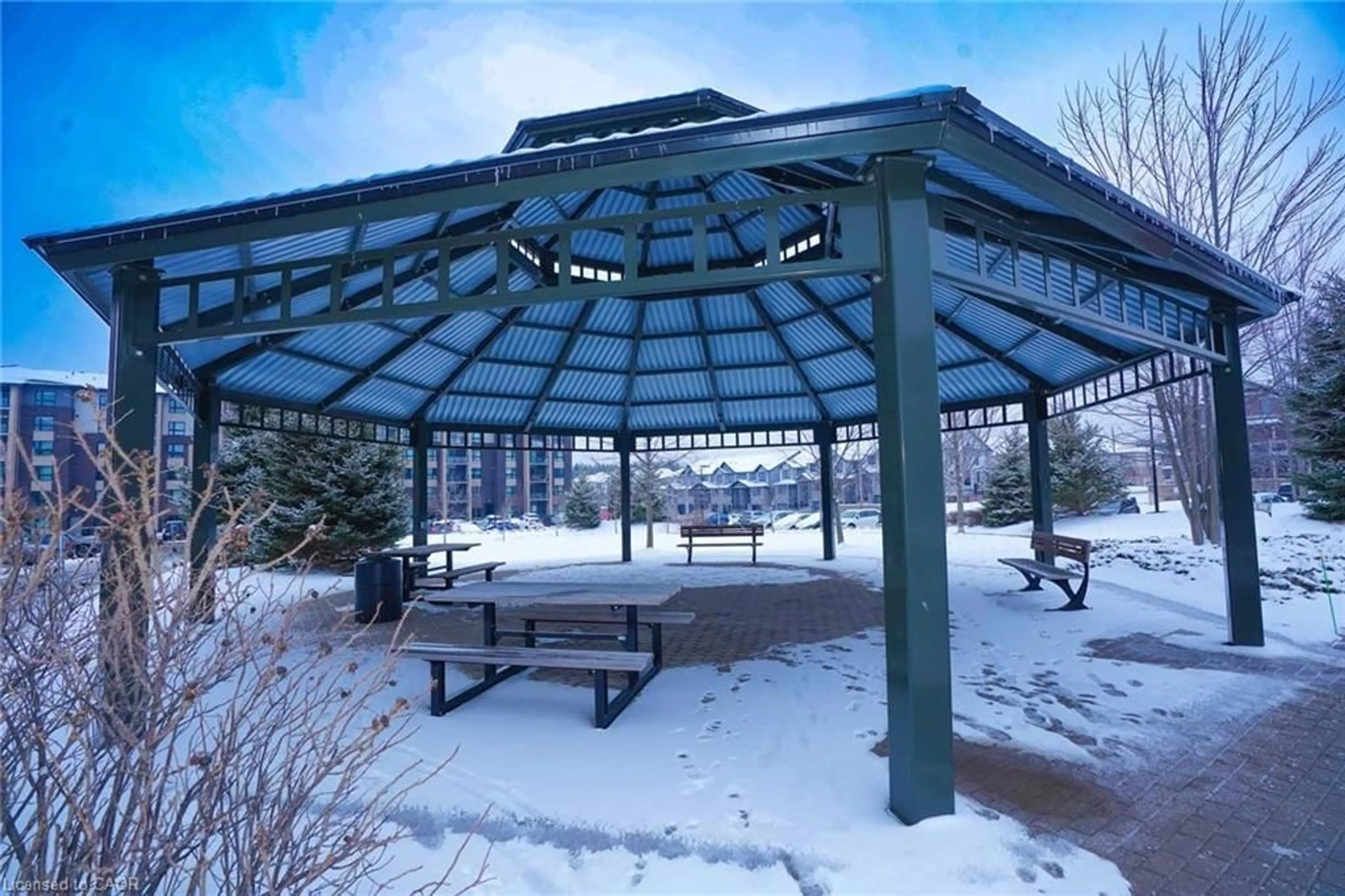 Patio, mountain view for 7 Kay Cres #107, Guelph Ontario N1L 0L9