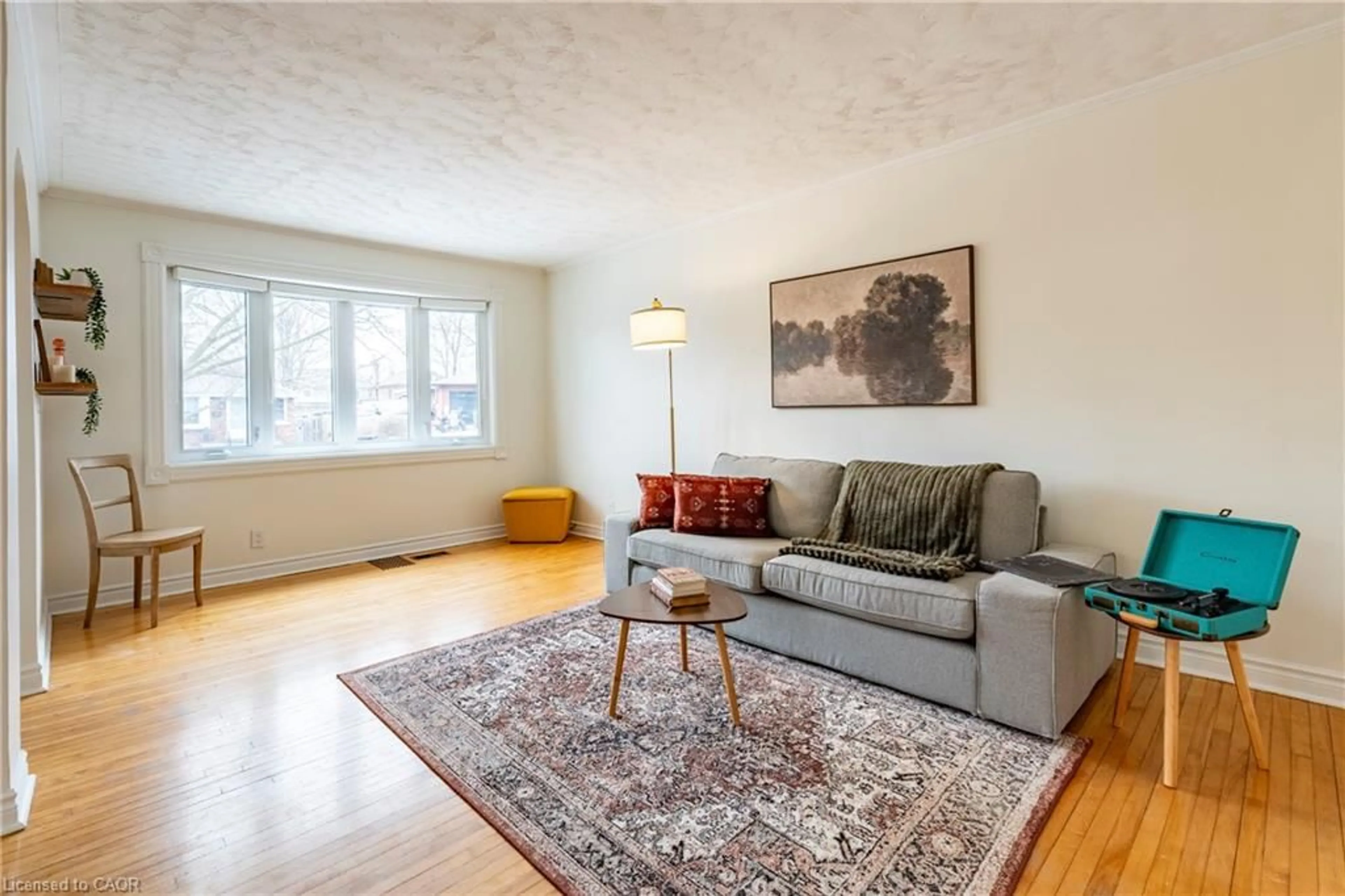 Living room with furniture, unknown for 69 Lowrey Ave, Cambridge Ontario N1R 5A4