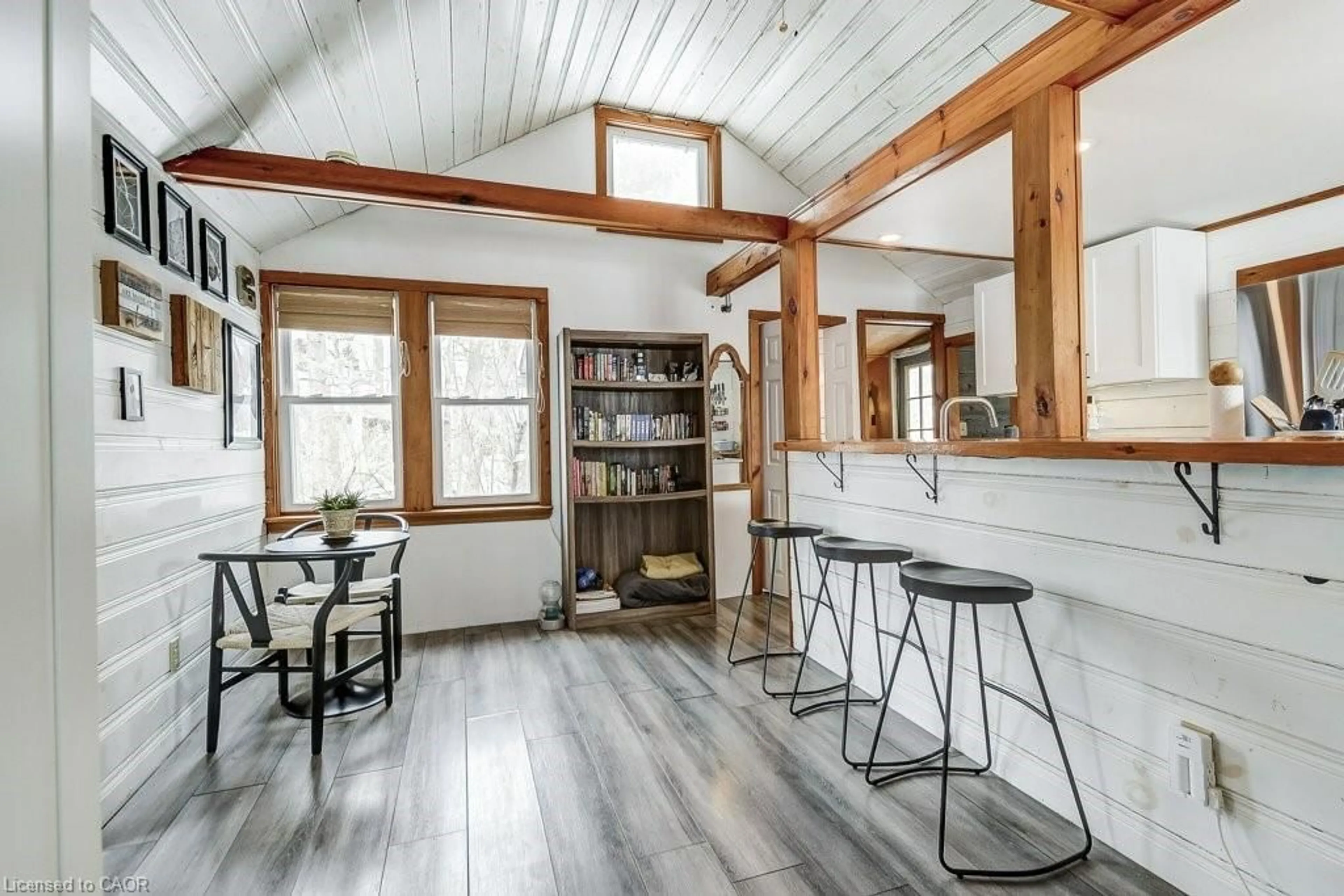 Open concept kitchen, unknown for 716 Sandy Bay Rd, Dunnville Ontario N1A 2W6