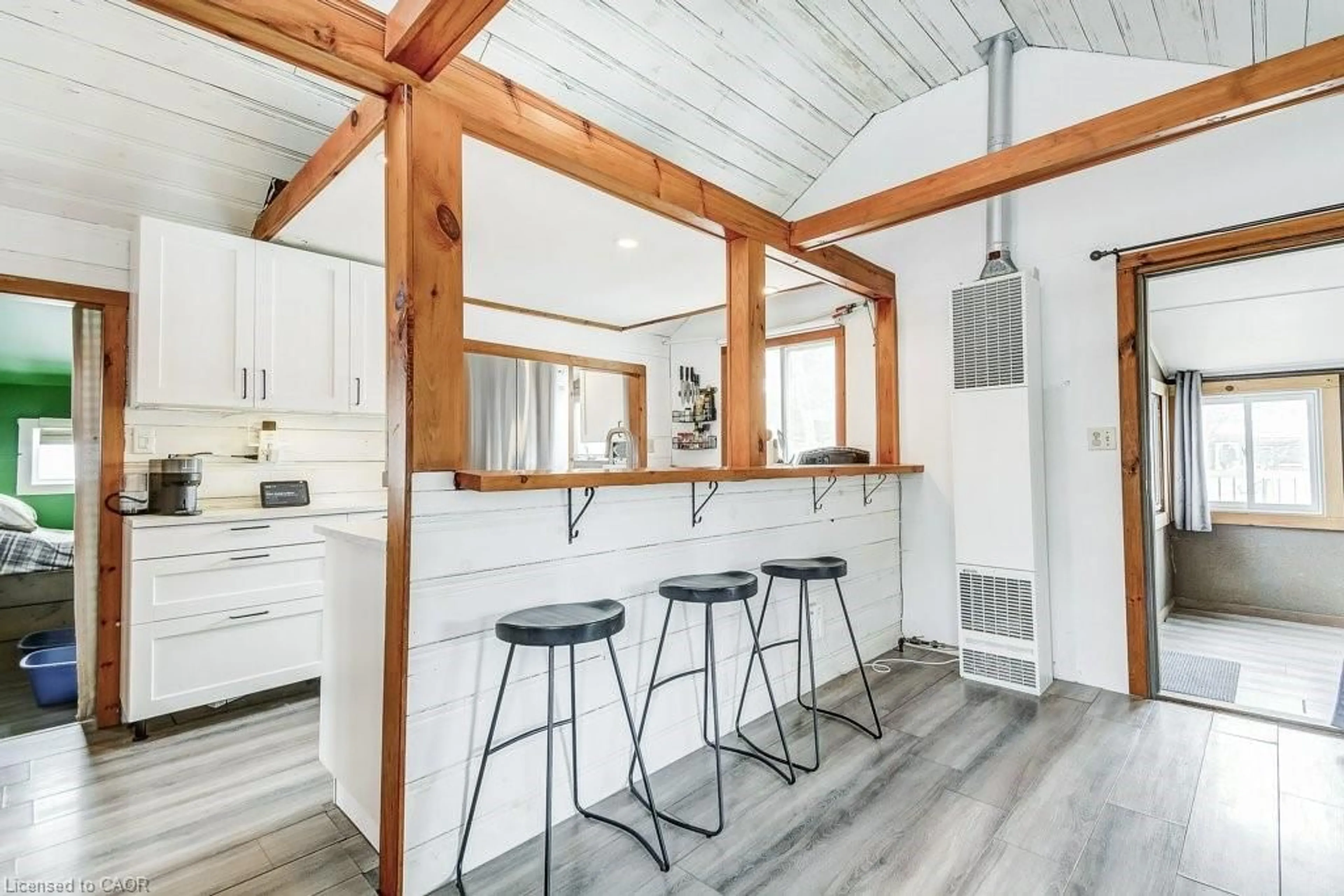 Open concept kitchen, unknown for 716 Sandy Bay Rd, Dunnville Ontario N1A 2W6