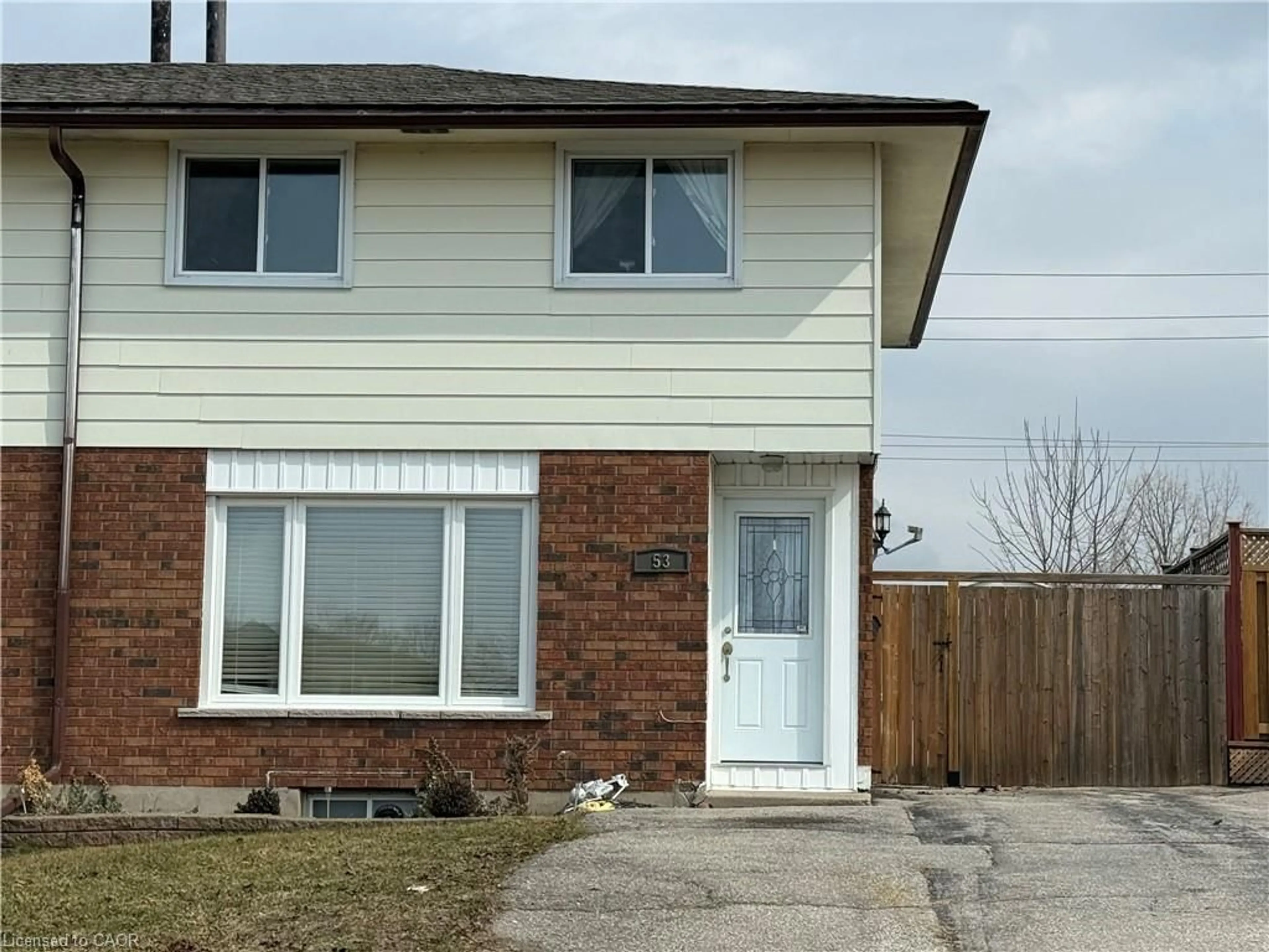 Home with brick exterior material, street for 53 Moffat Dr, Cambridge Ontario N1R 6C1
