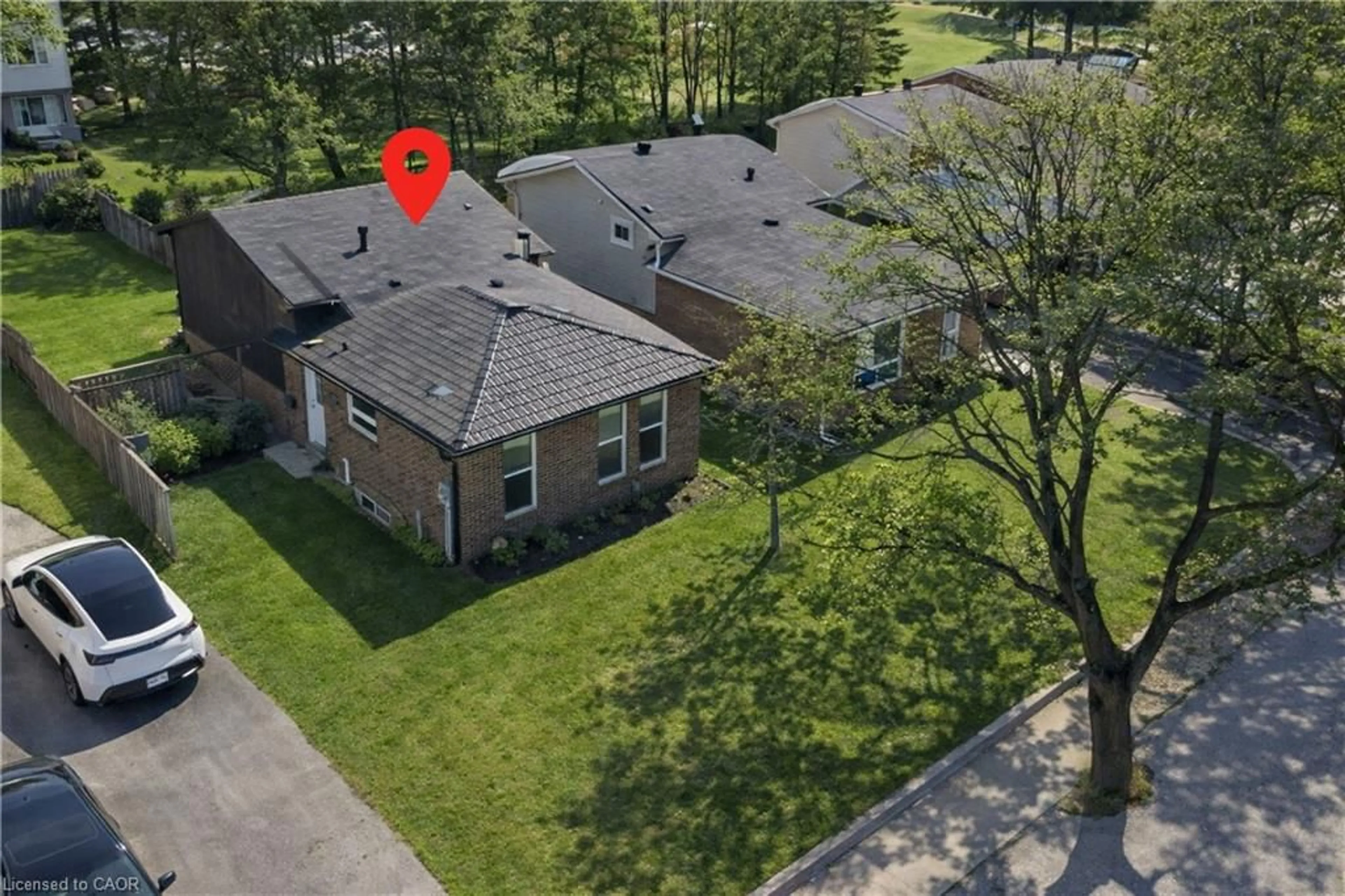 A pic from outside/outdoor area/front of a property/back of a property/a pic from drone, street for 45 Austen Lane, Barrie Ontario L4N 4V4