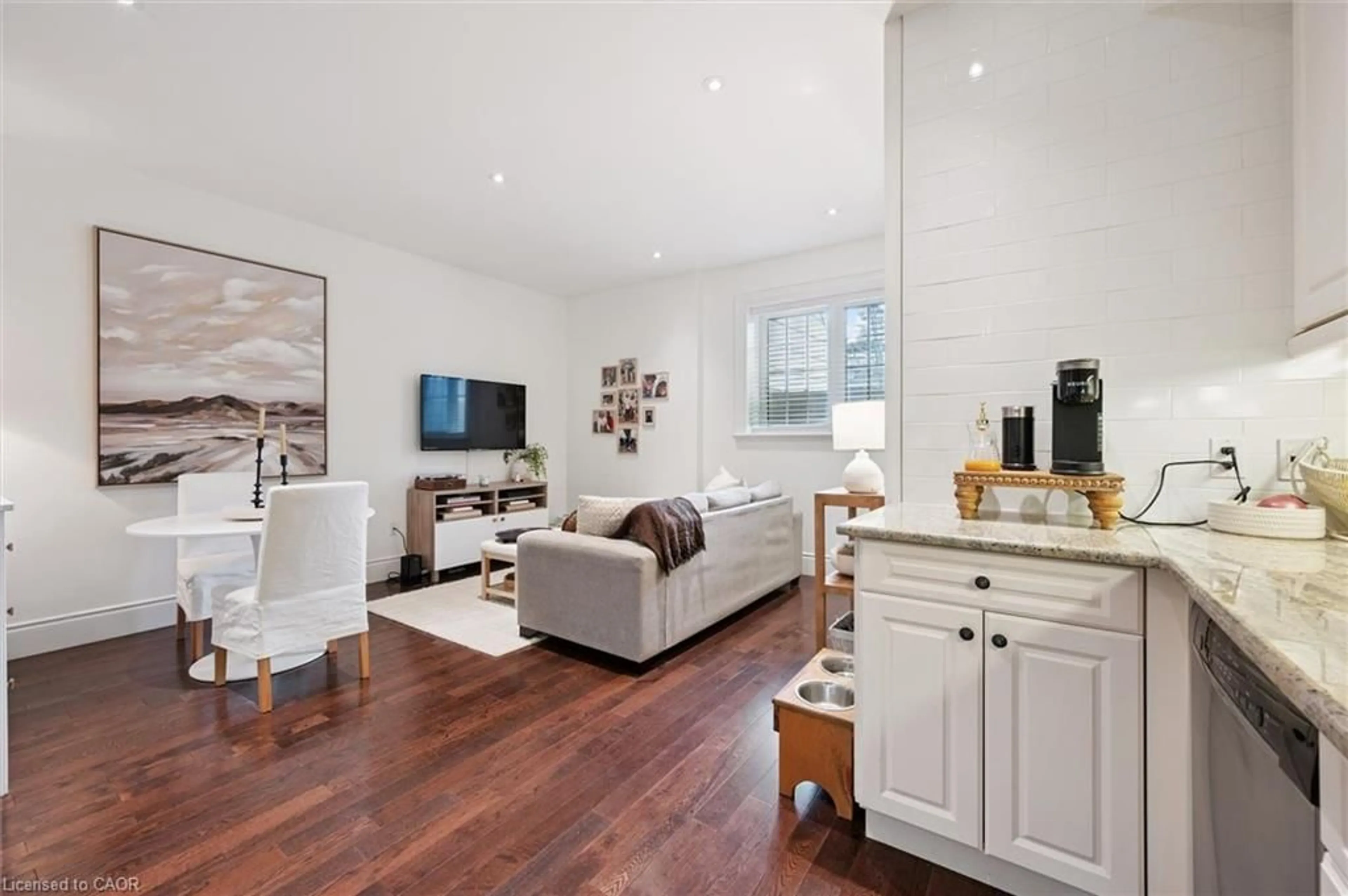 Unknown for 133 Park St #101, Waterloo Ontario N2L 6L7