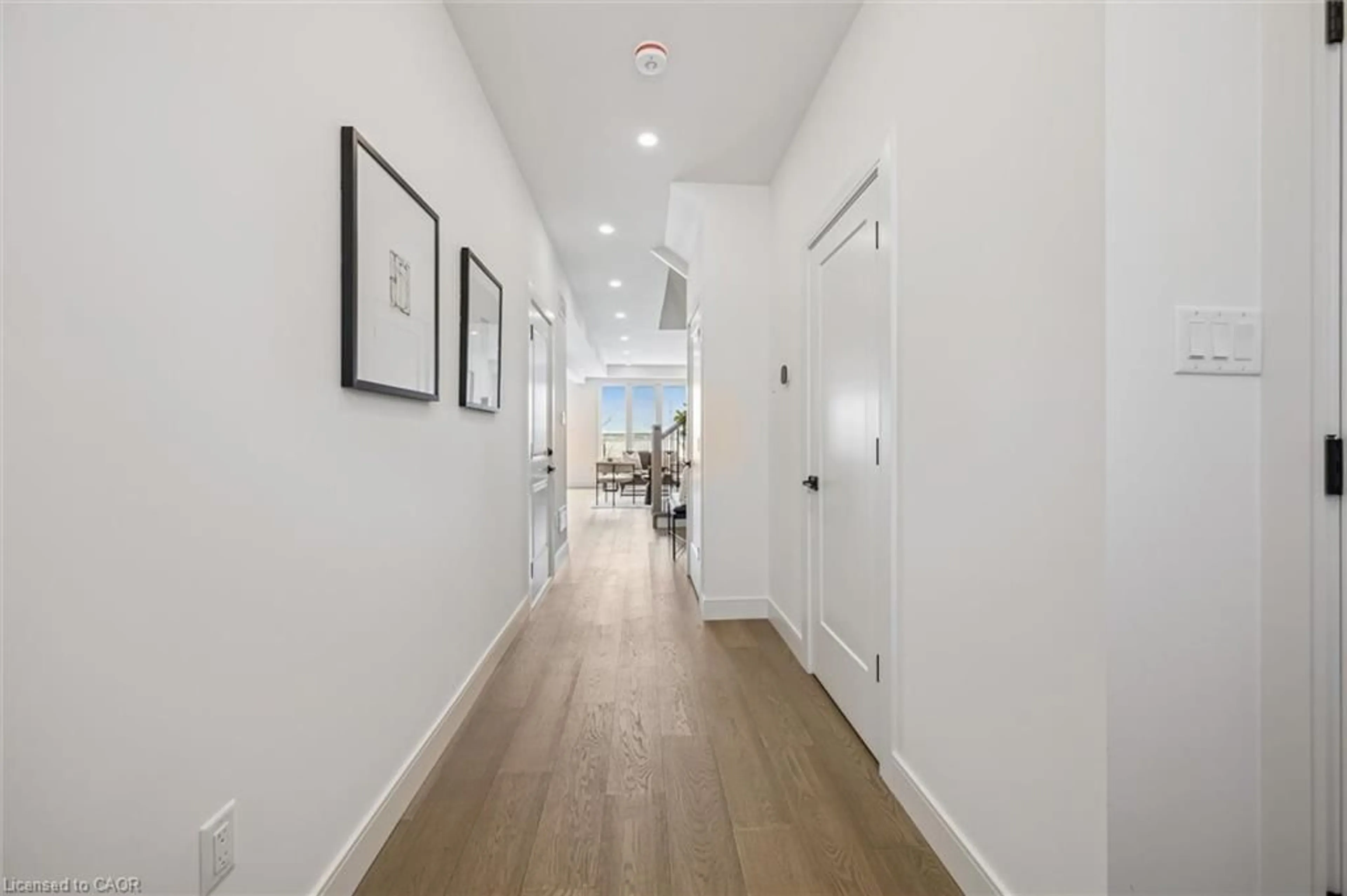 Indoor entryway for 58 Walker Rd, Ingersoll Ontario N5C 4H3