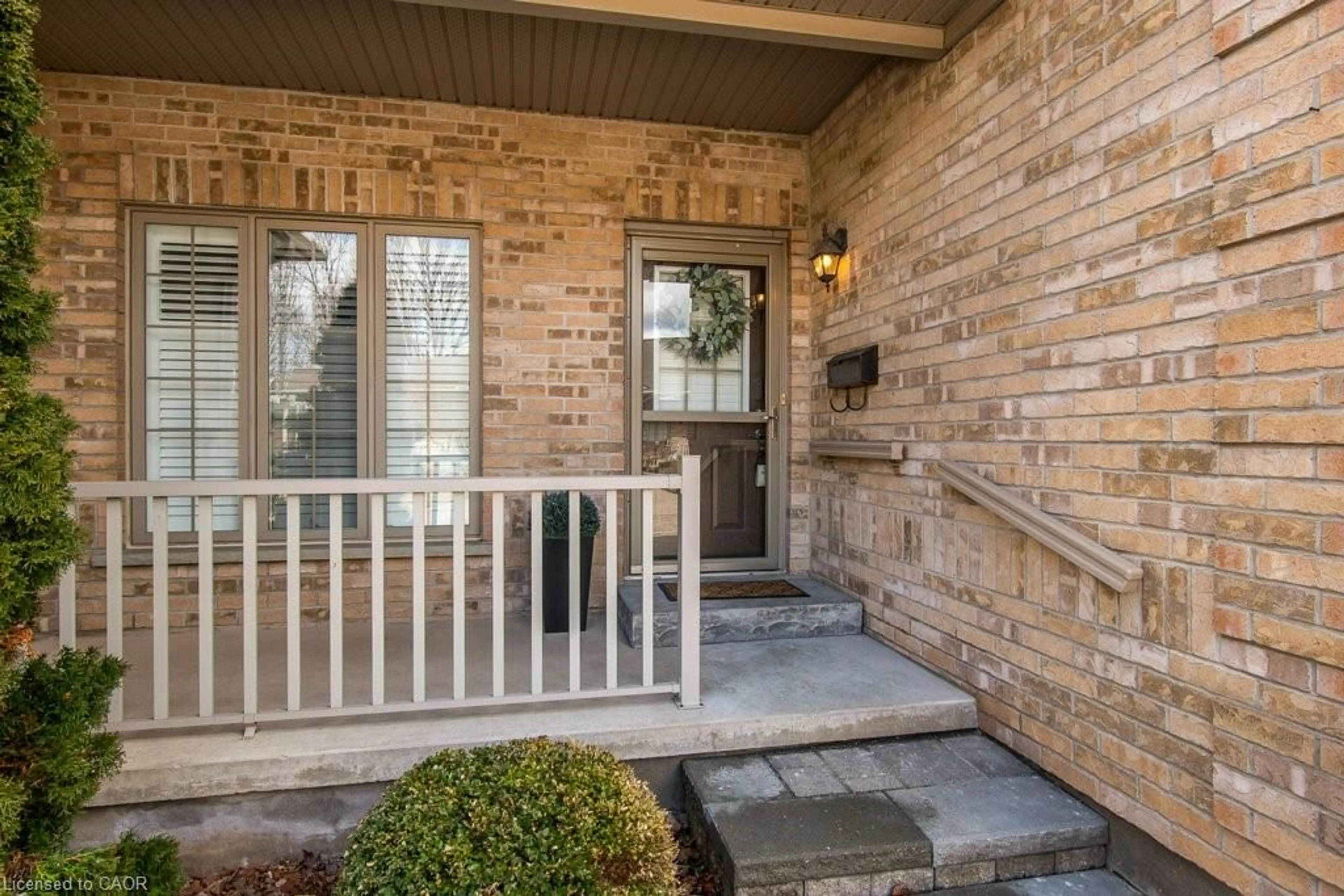 Unknown for 900 Doon Village Rd #3, Kitchener Ontario N2P 1A4