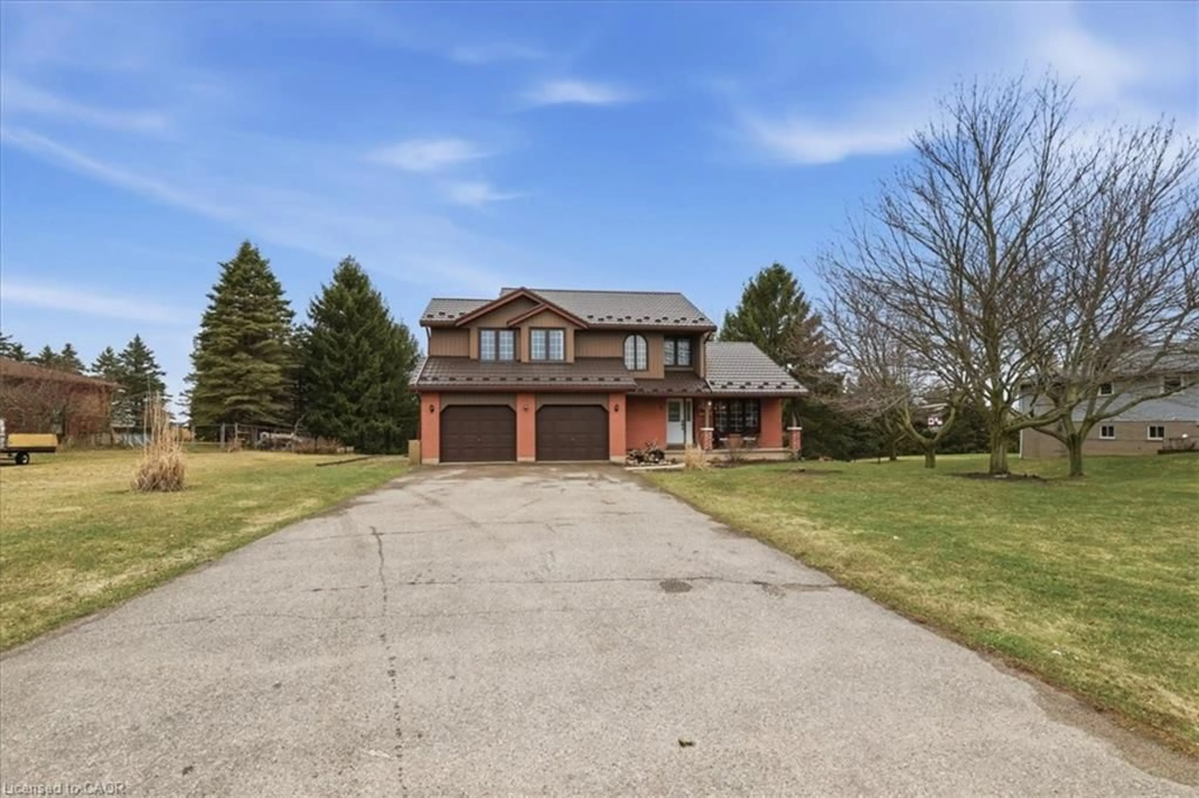 A pic from outside/outdoor area/front of a property/back of a property/a pic from drone, street for 6 Bannister St, Oakland Ontario N0E 1L0