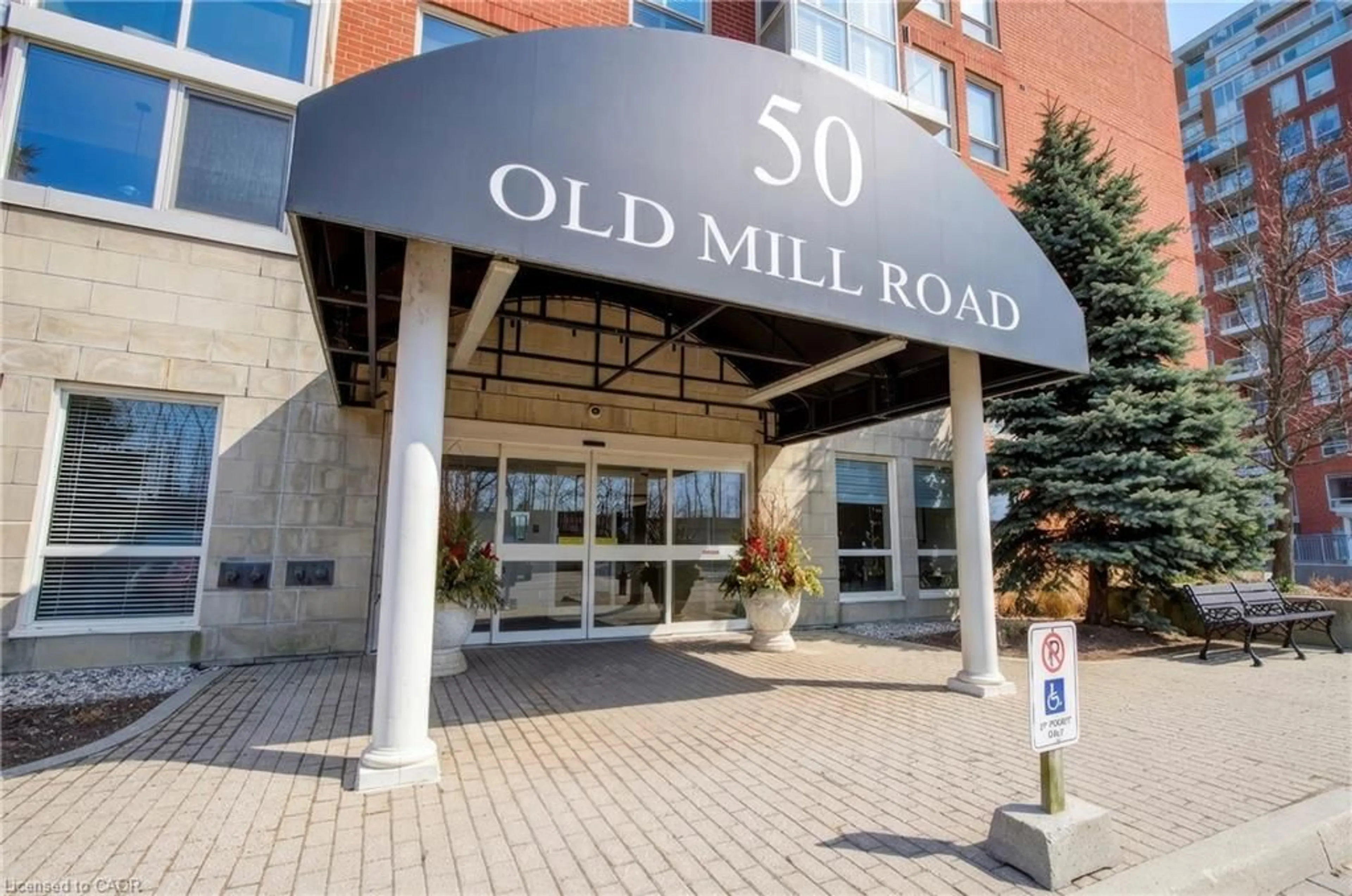 Lobby for 50 Old Mill Rd #705, Oakville Ontario L6J 7W1