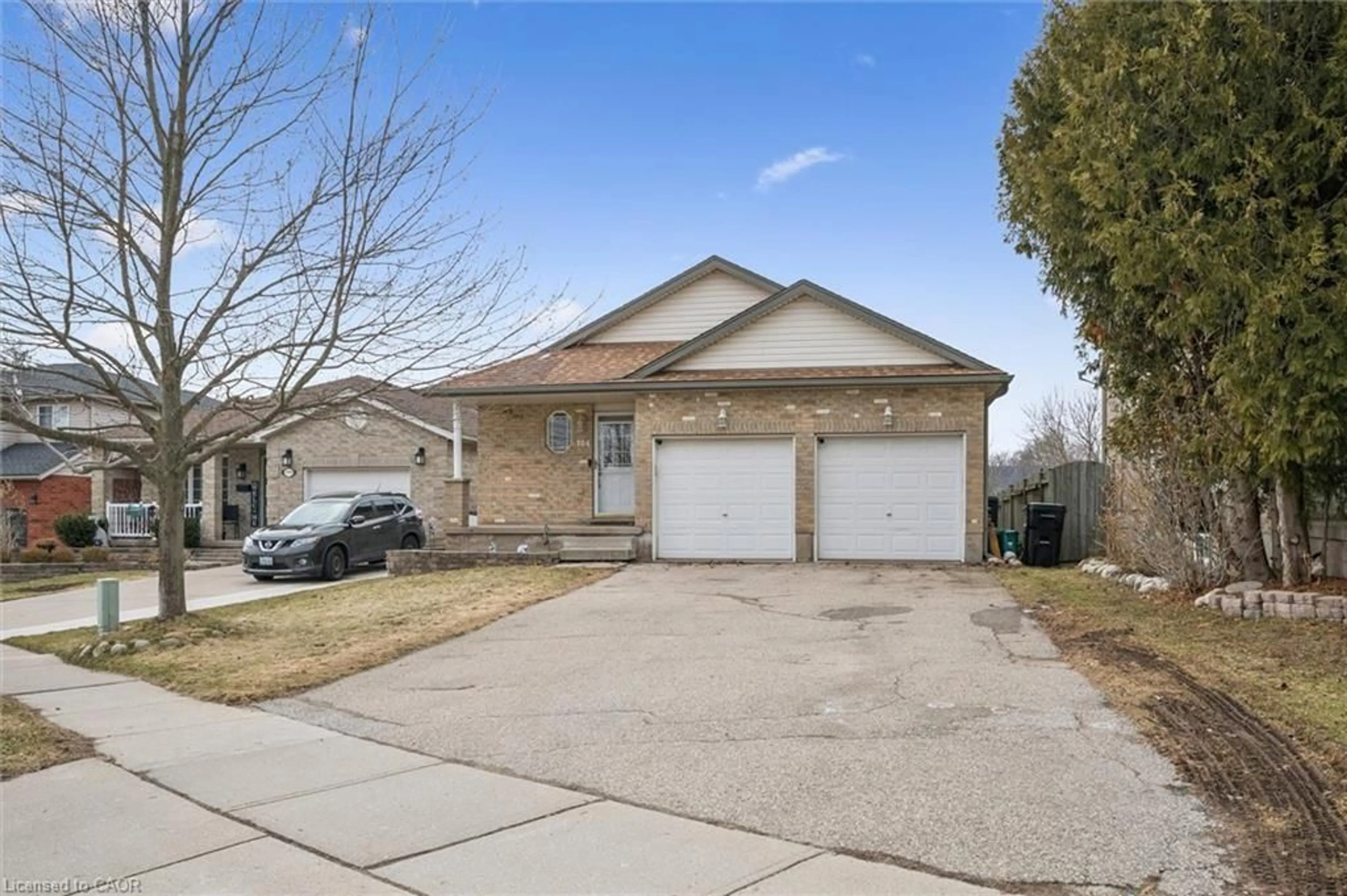 Unknown for 104 Kent St, Cambridge Ontario N1S 4H2