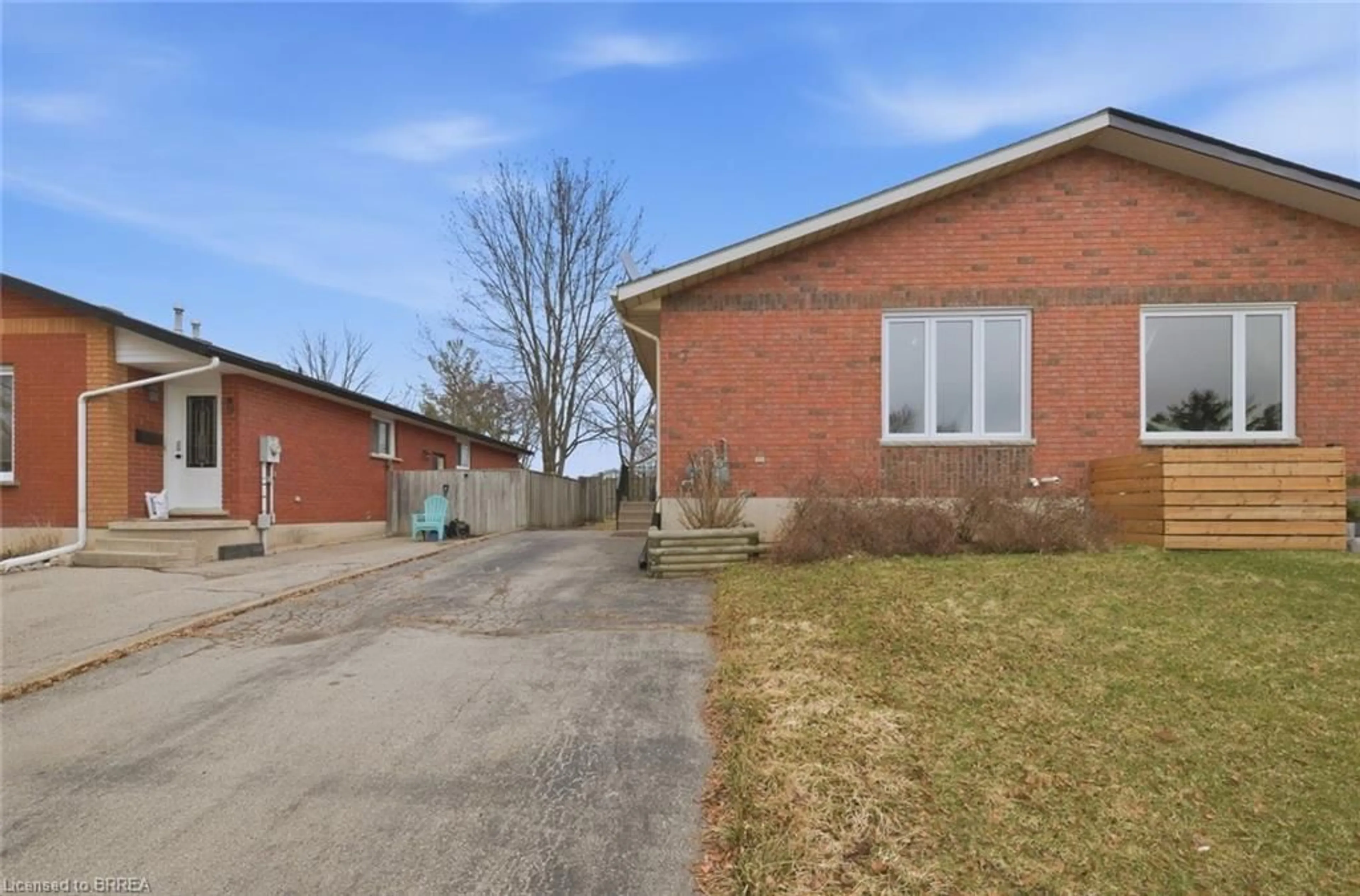 Unknown for 7 Forest Dr, Paris Ontario N3L 3L2