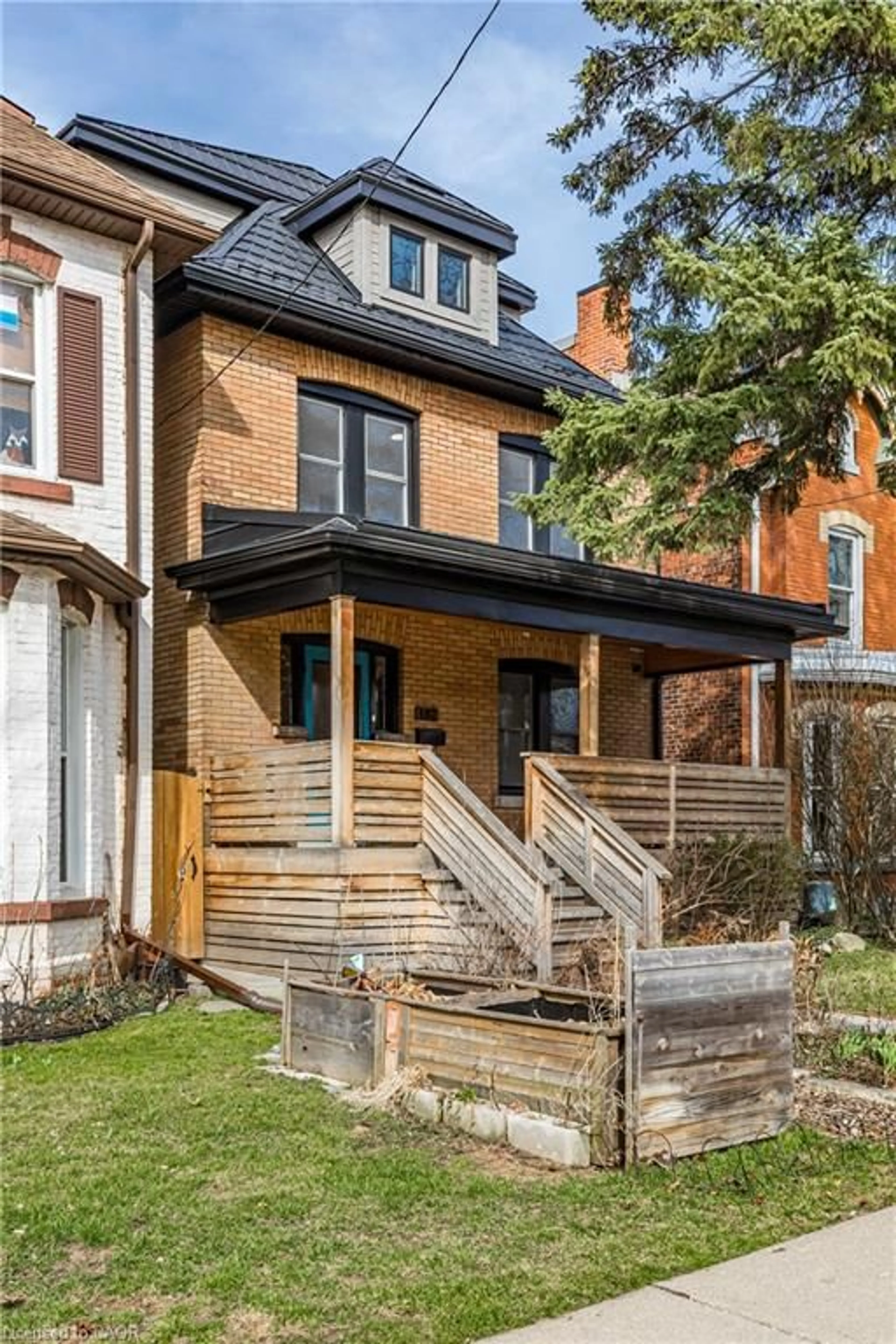 Home with brick exterior material, street for 182 Herkimer St, Hamilton Ontario L8P 2H6