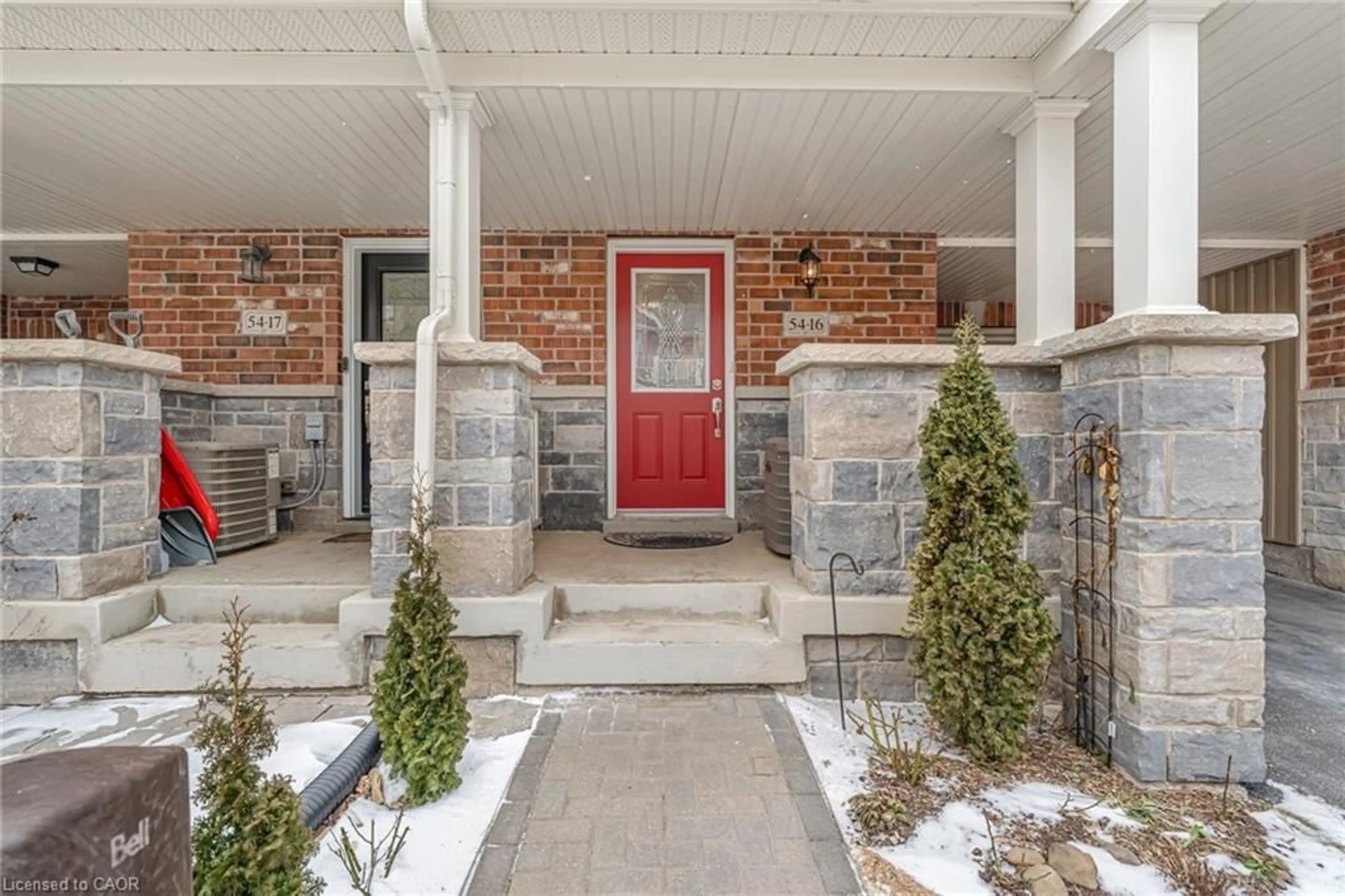 Indoor entryway for 54 Nisbet Blvd #16, Waterdown Ontario L0R 2H9