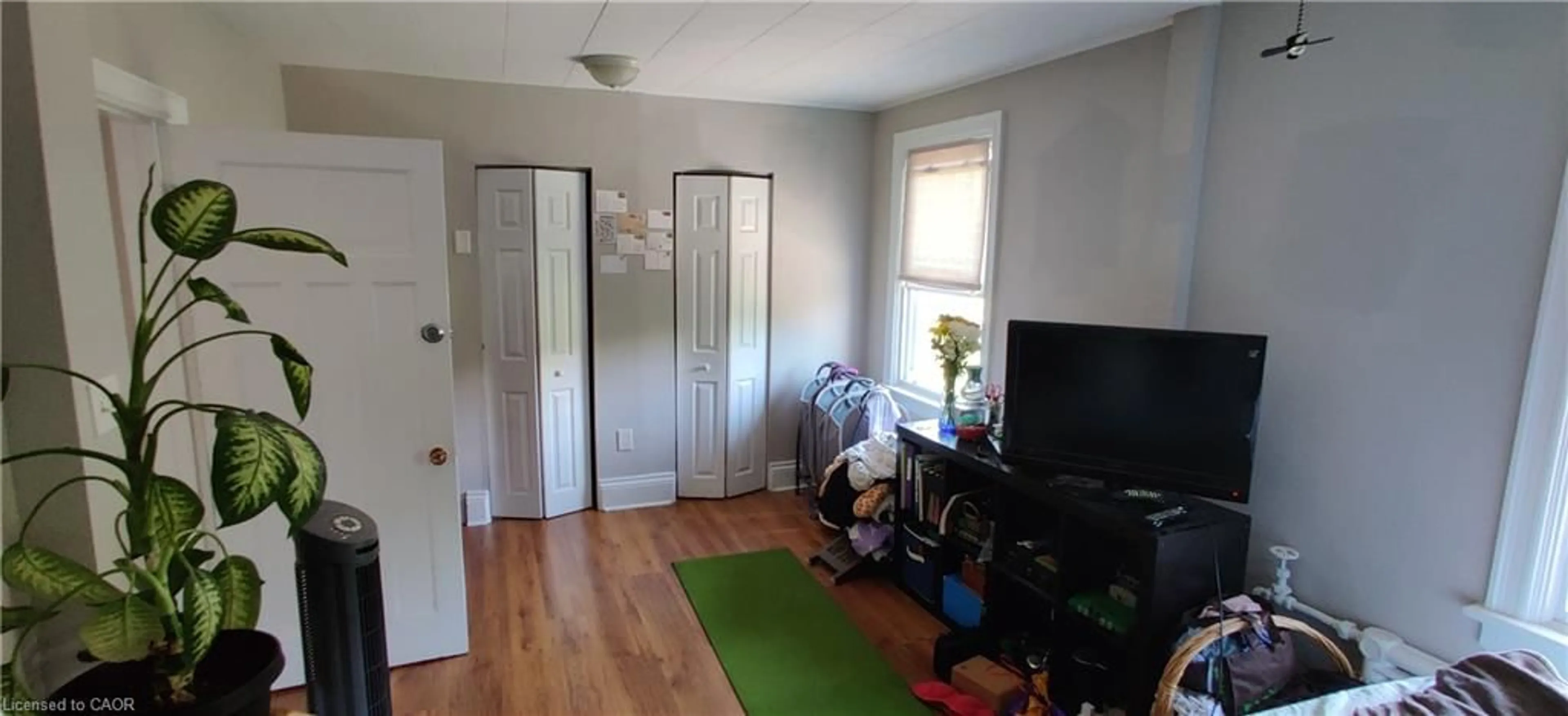 A pic of a room for 170 Stewartdale Ave, Hamilton Ontario L8K 4P5