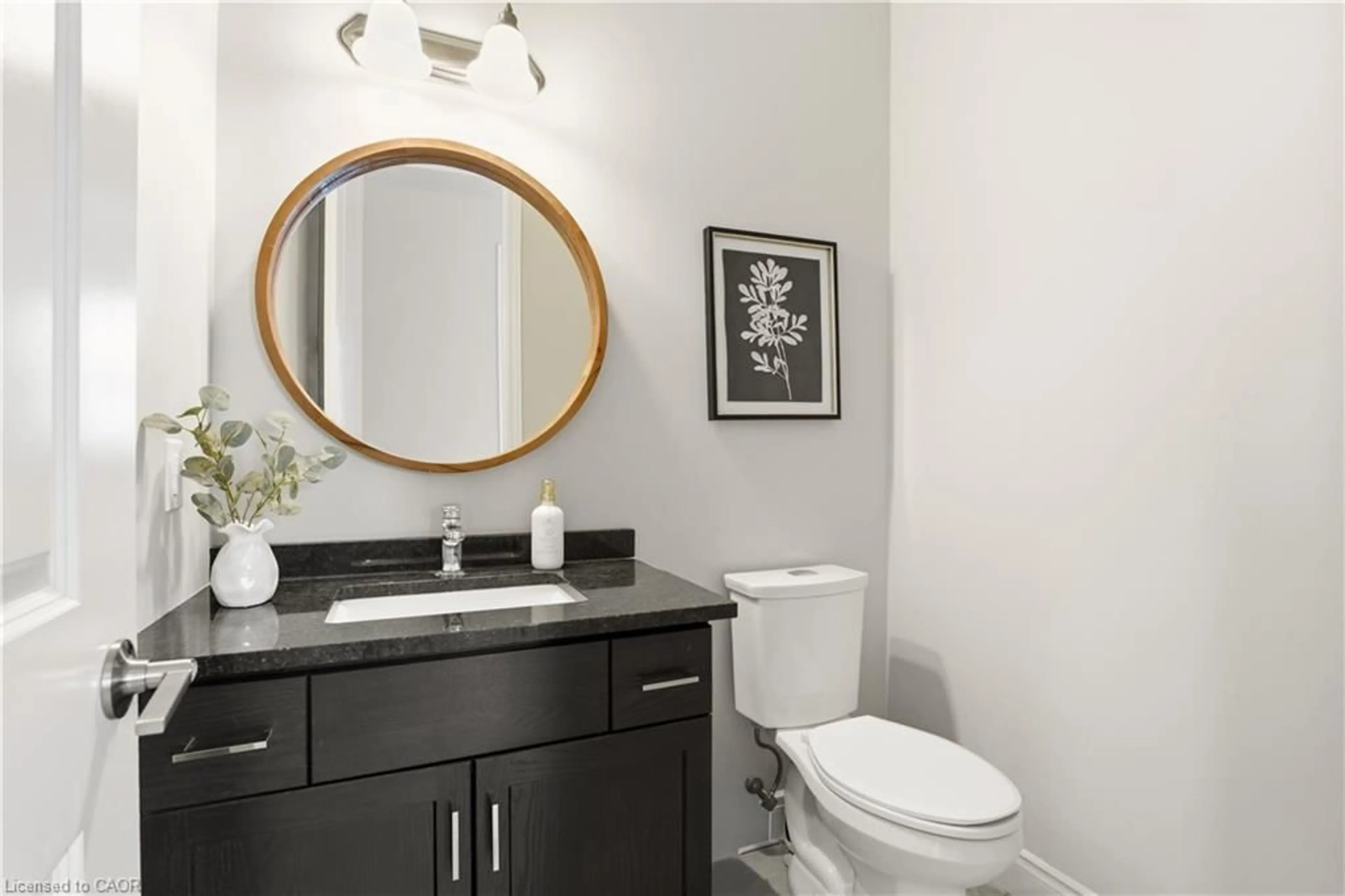 Contemporary bathroom, ceramic/tile floor for 162 Harrison St, Elora Ontario N0B 1S0