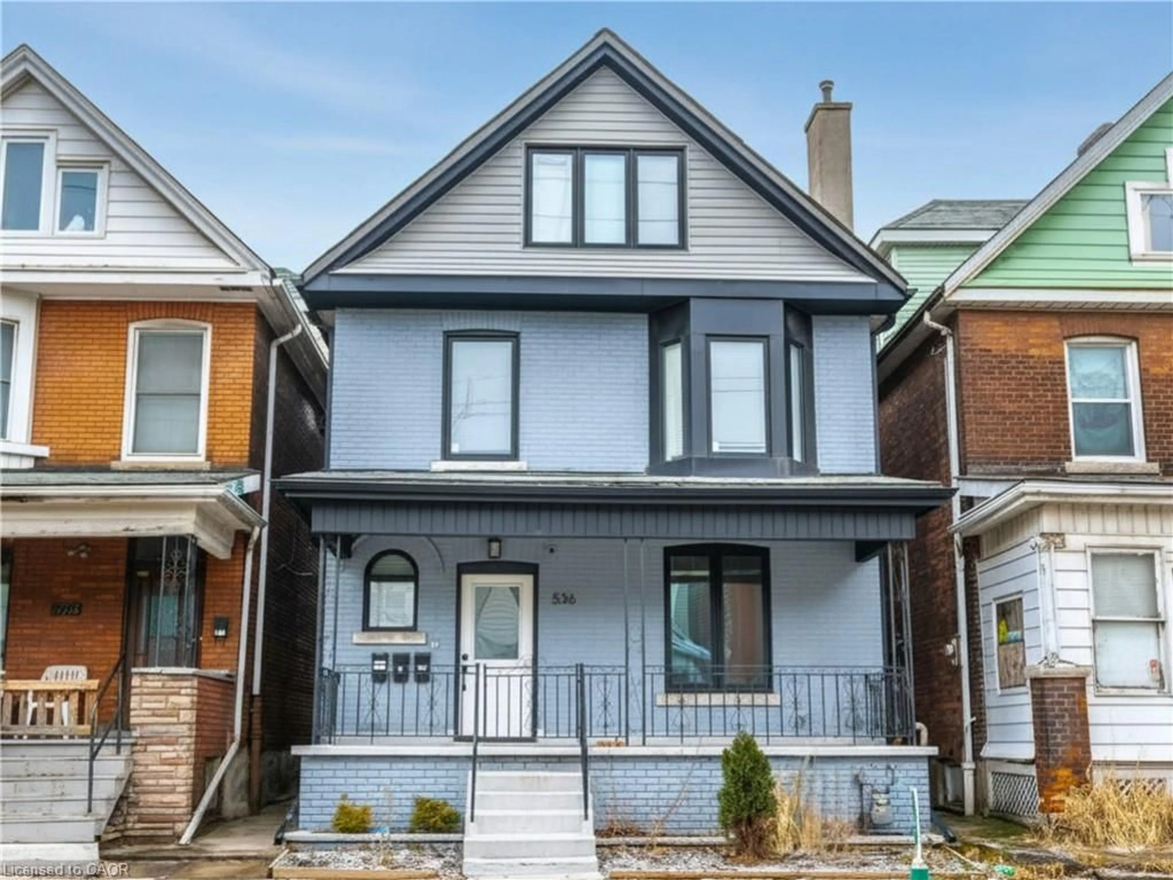 Home with brick exterior material, street for 536 Cannon St, Hamilton Ontario L8L 2E9