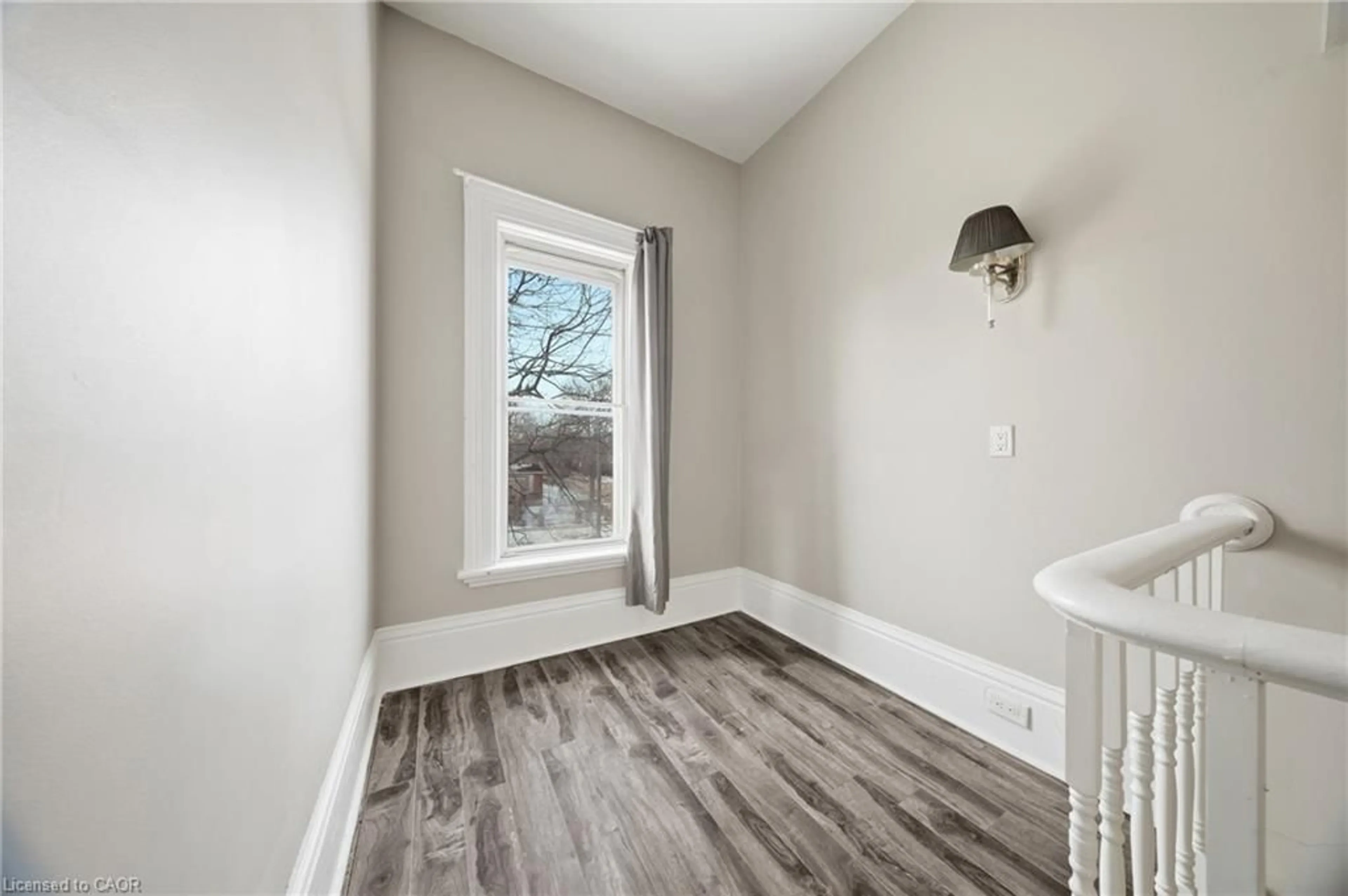 A pic of a room for 129 West St, Brantford Ontario N3T 3G2