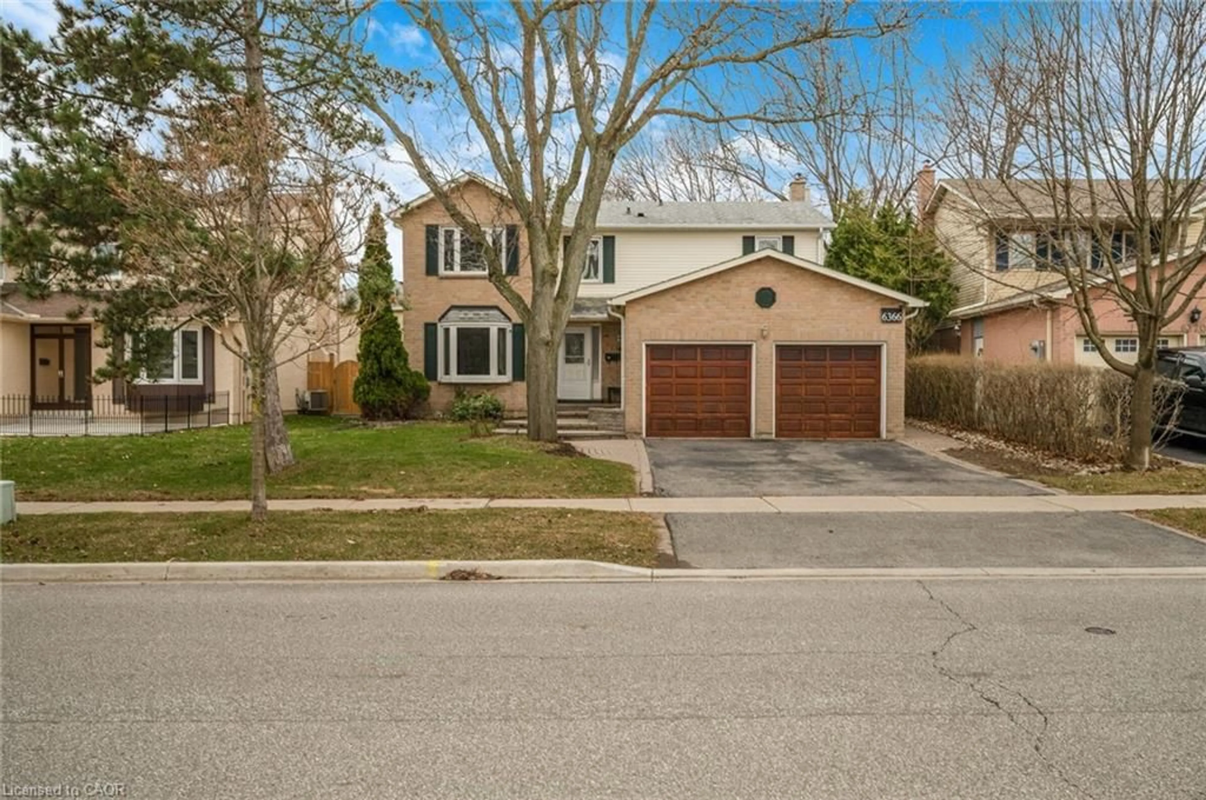 Unknown for 6366 Miller's Grove, Mississauga Ontario L5N 3M7