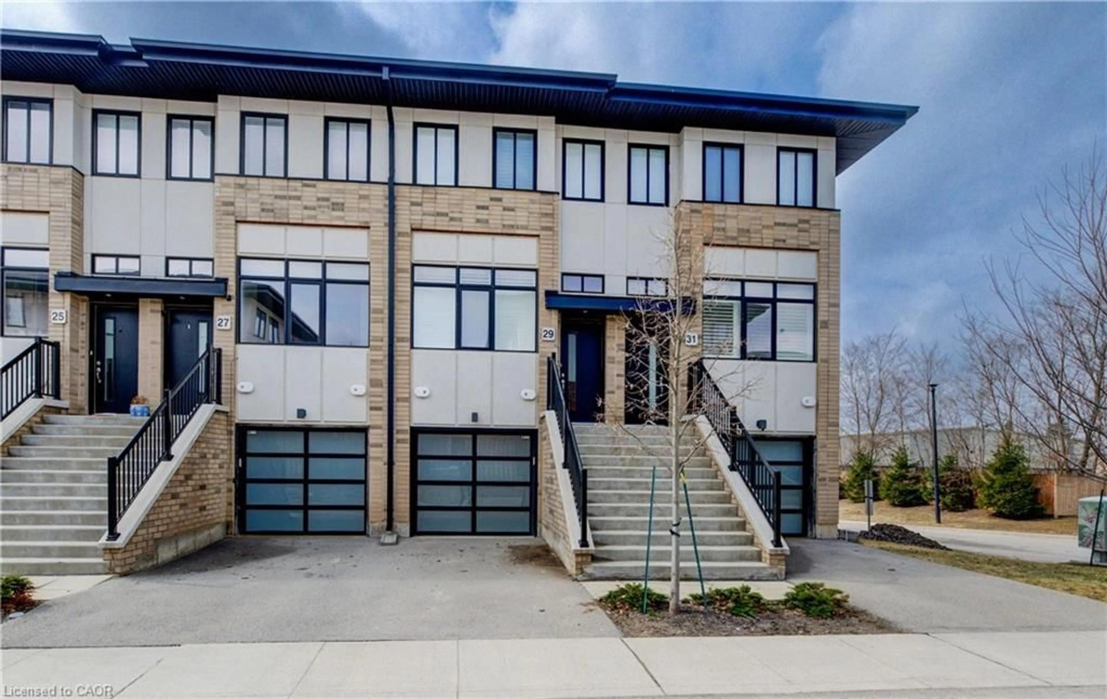 Home with brick exterior material, street for 29 Wilings Lane, Ancaster Ontario L9G 0H3