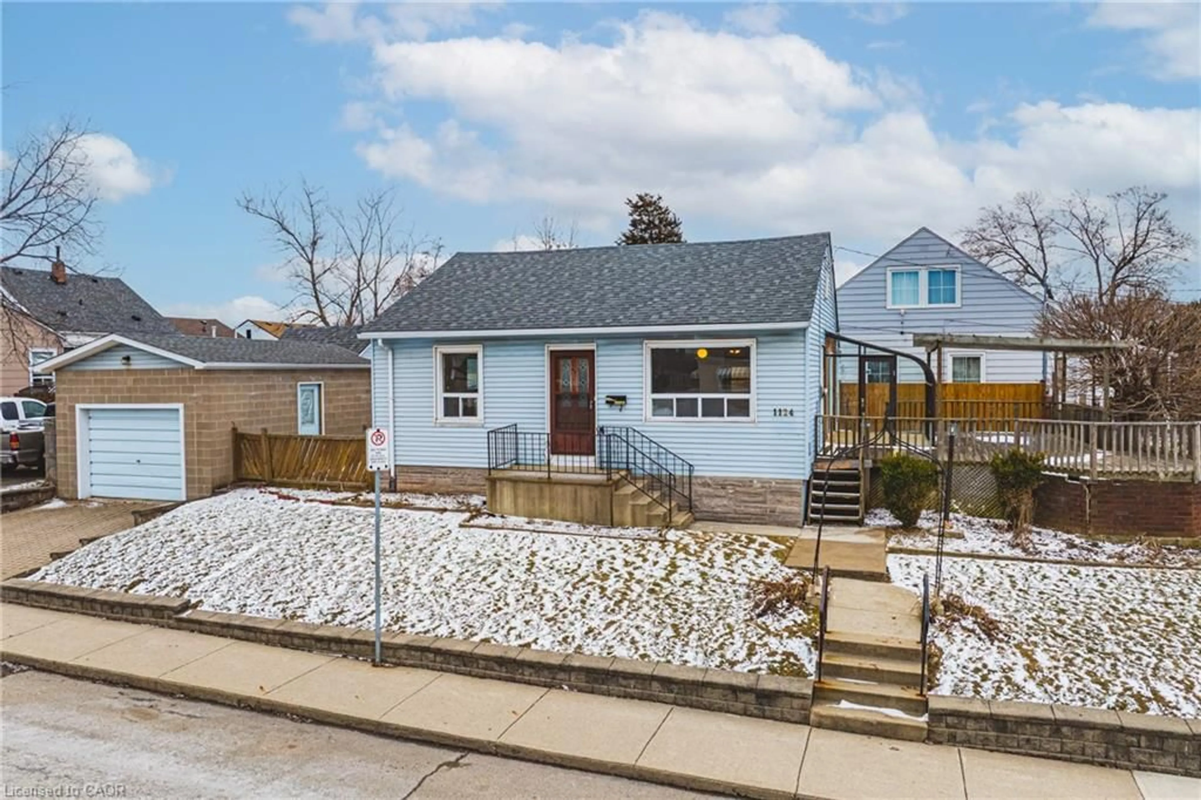 Unknown for 1124 Dunsmure Rd, Hamilton Ontario L8H 1K5