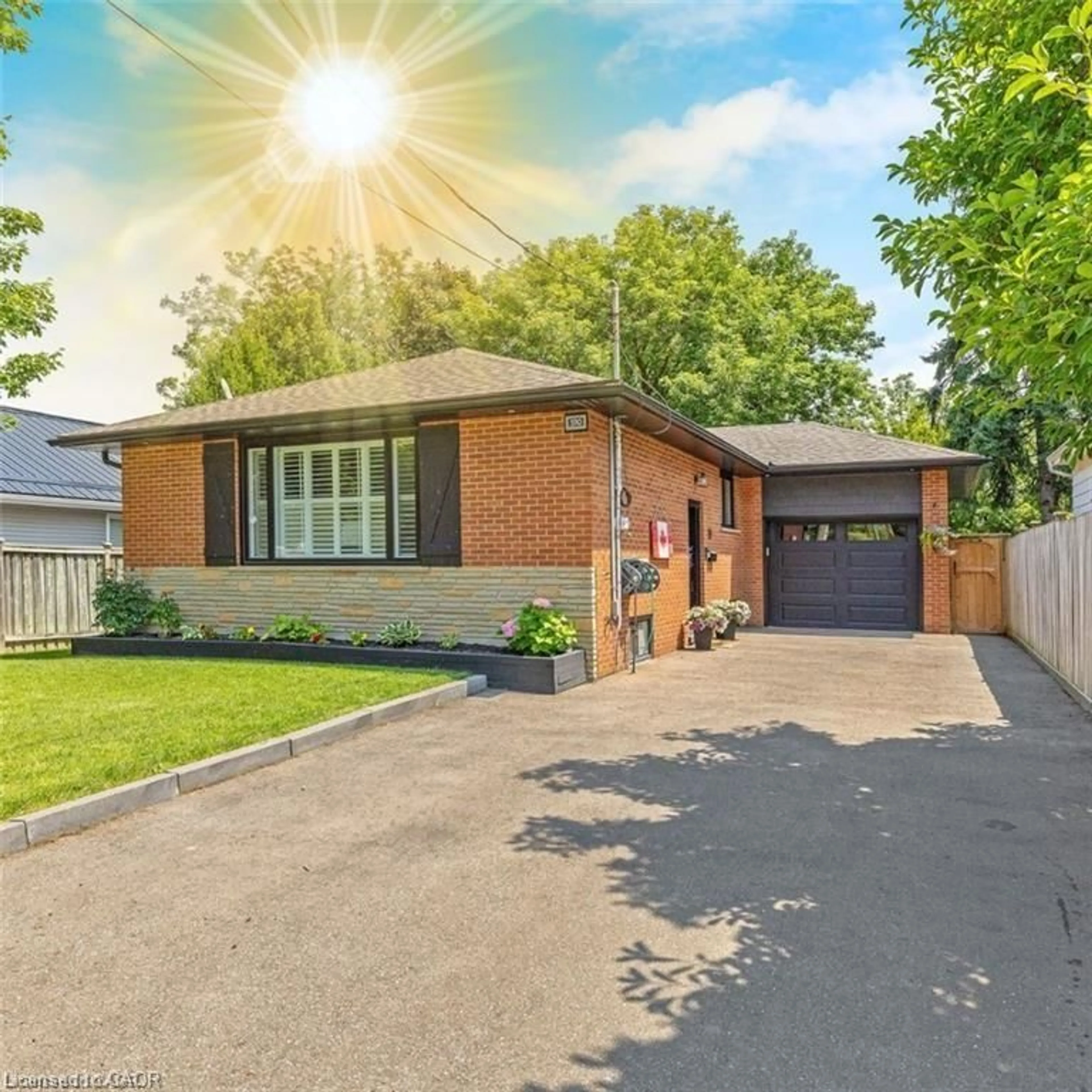 Home with brick exterior material, street for 390 Woodward Ave, Milton Ontario L9T 1V4