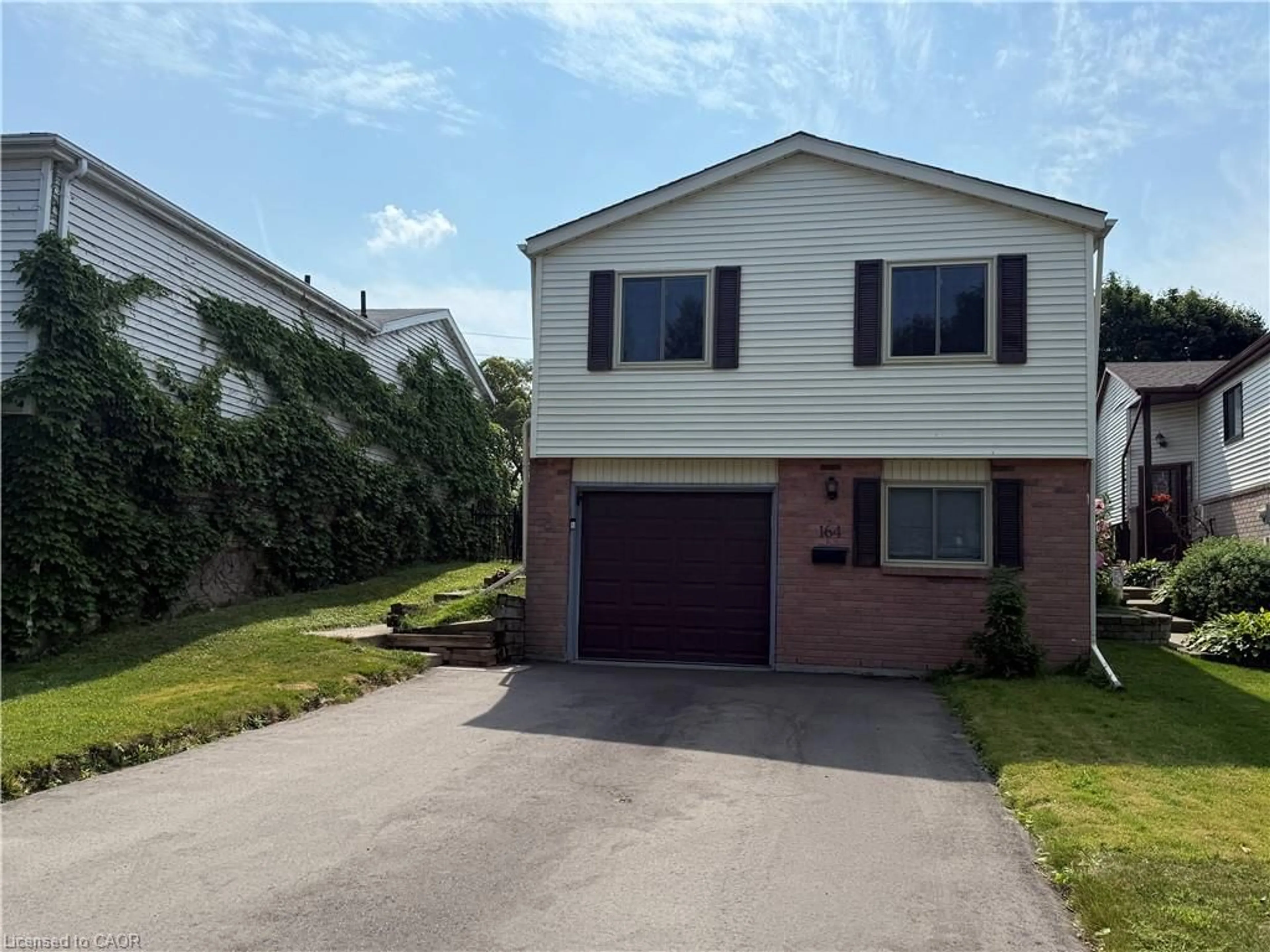 Home with vinyl exterior material, street for 164 Herron Pl, Waterloo Ontario N2T 1H2
