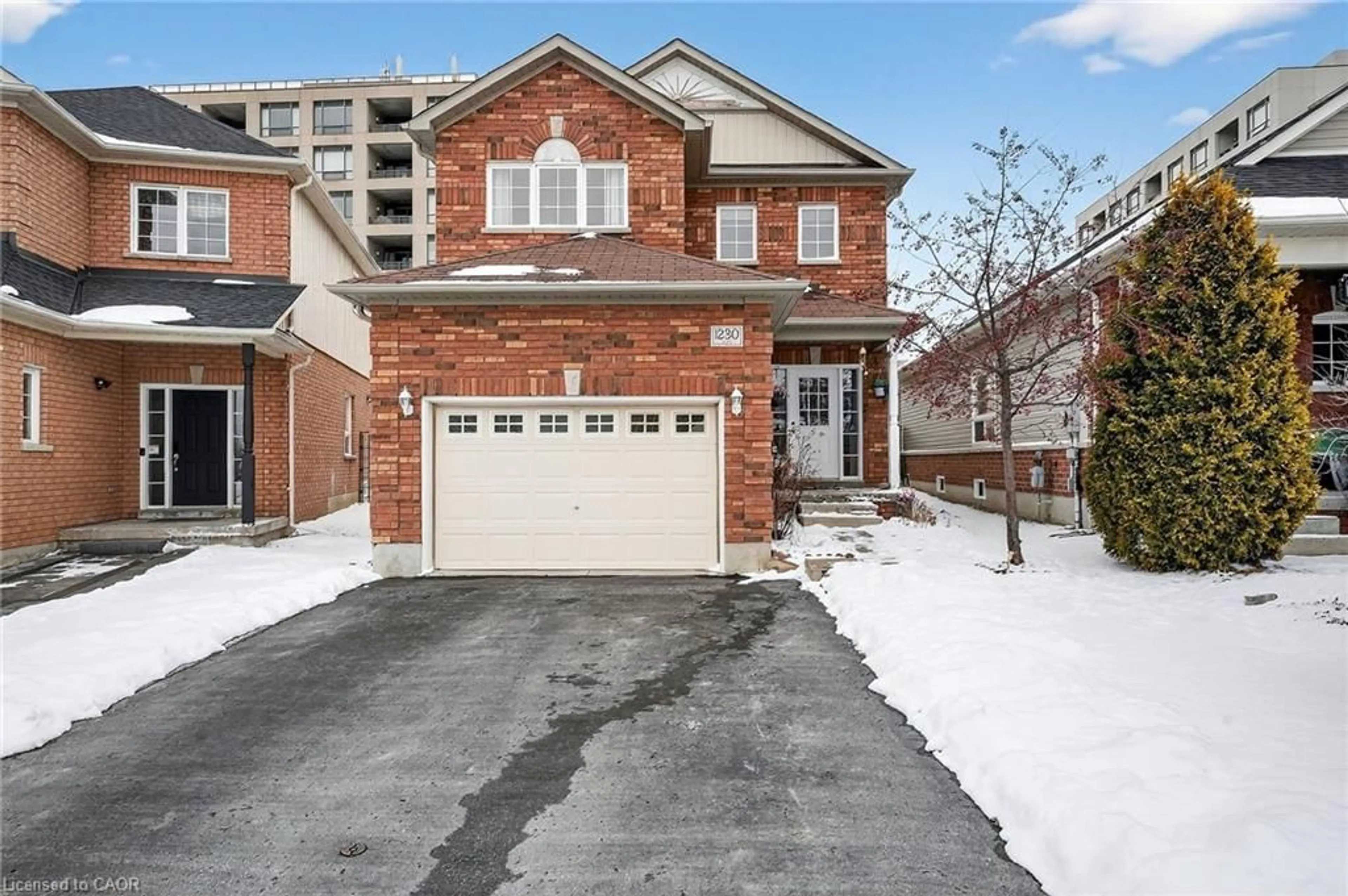 Home with brick exterior material, street for 1230 Macinally Crt, Oshawa Ontario L1K 0B8