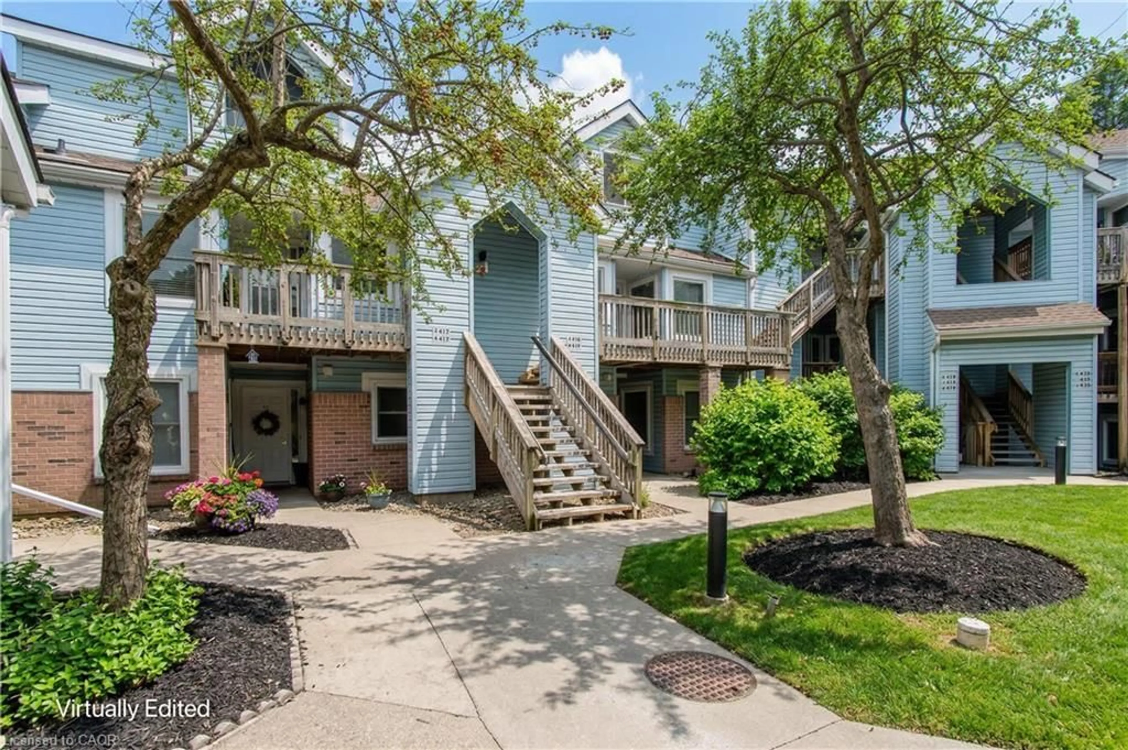 Patio, unknown for 1210 Thorpe Rd #418, Burlington Ontario L7S 2H1