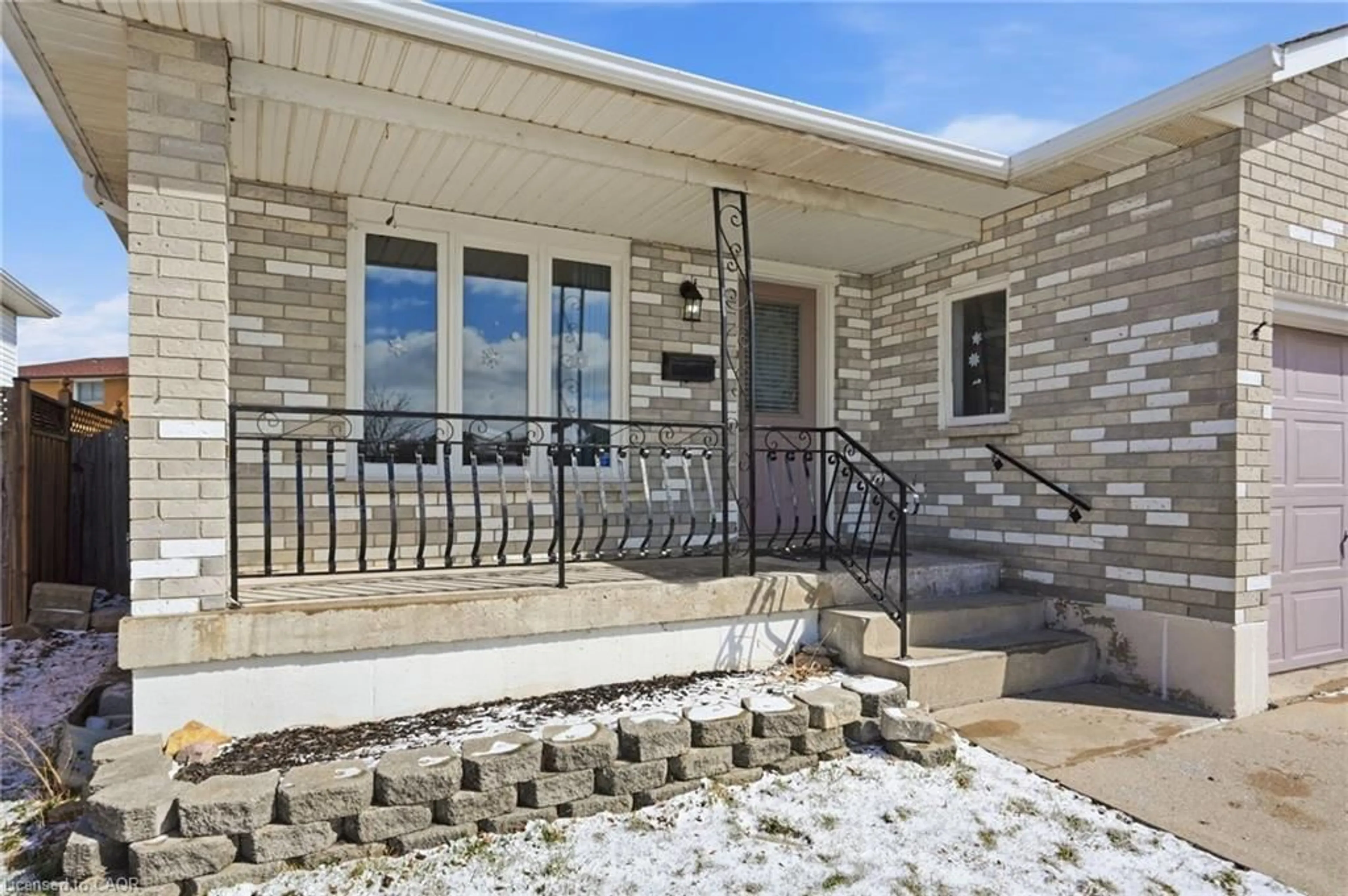 Home with brick exterior material, unknown for 513 Rexford Dr, Hamilton Ontario L8W 3C1