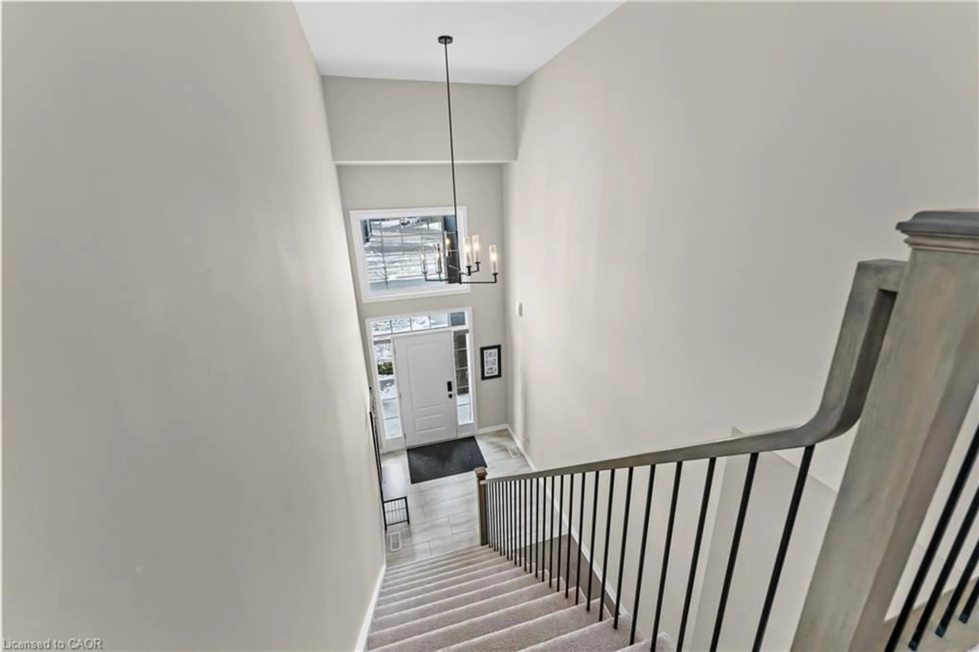 Stairs for 153 Susan Dr, Fonthill Ontario L3E 0B2