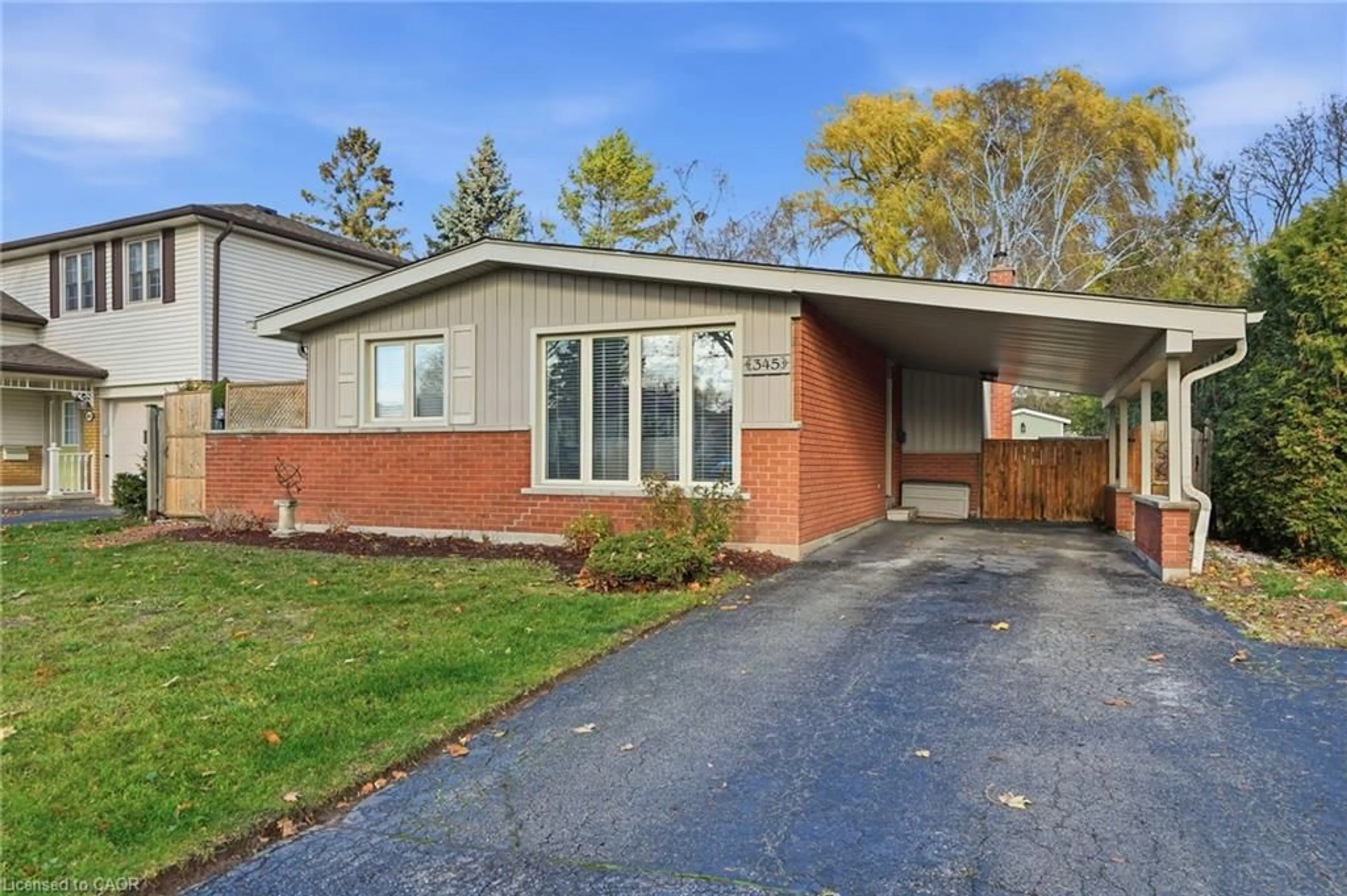 Home with brick exterior material, street for 345 Erindale Dr, Burlington Ontario L7L 4T3