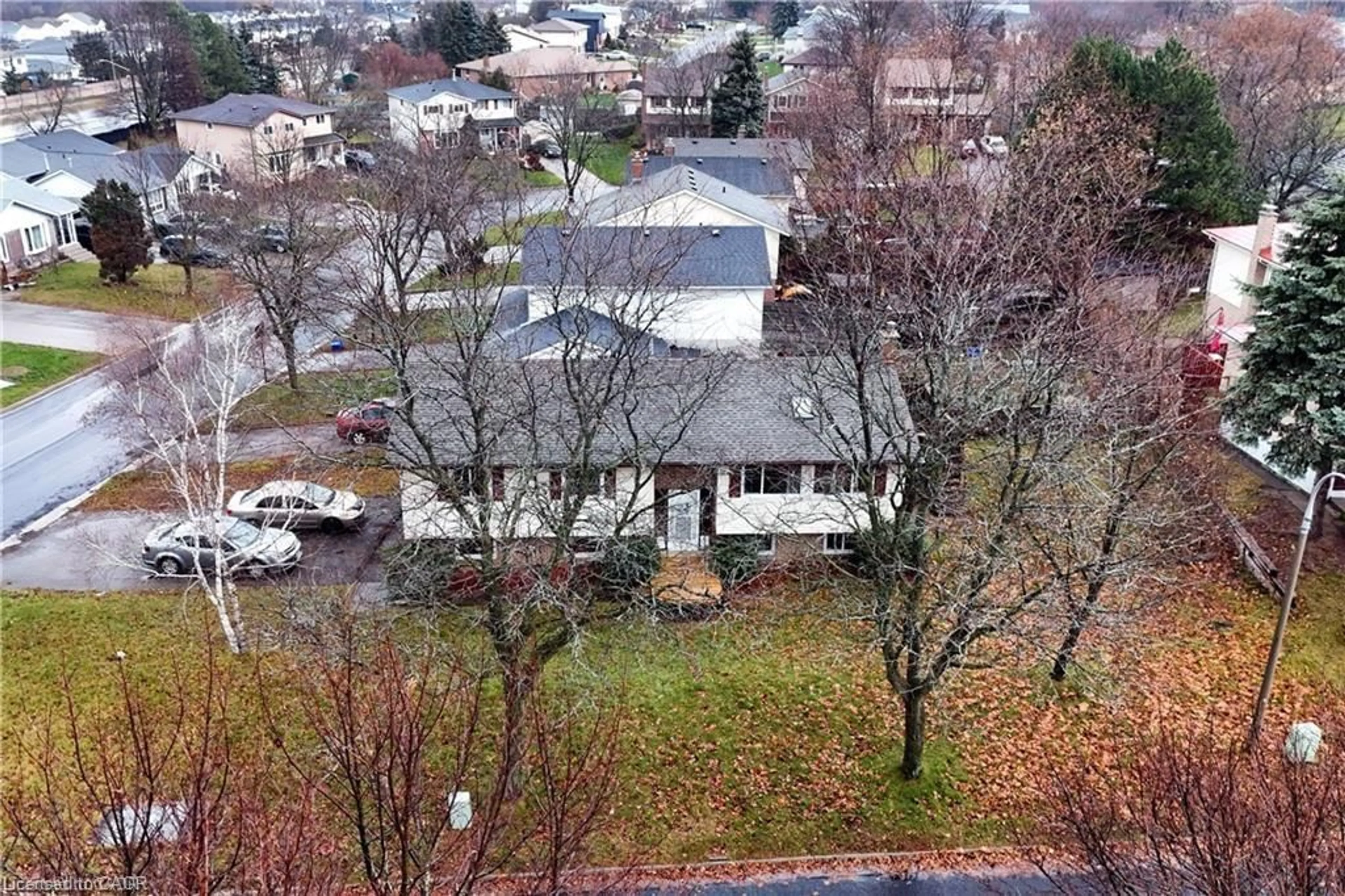 A pic from outside/outdoor area/front of a property/back of a property/a pic from drone, city buildings view from balcony for 85 High Acres Cres, Kitchener Ontario N2N 2S3
