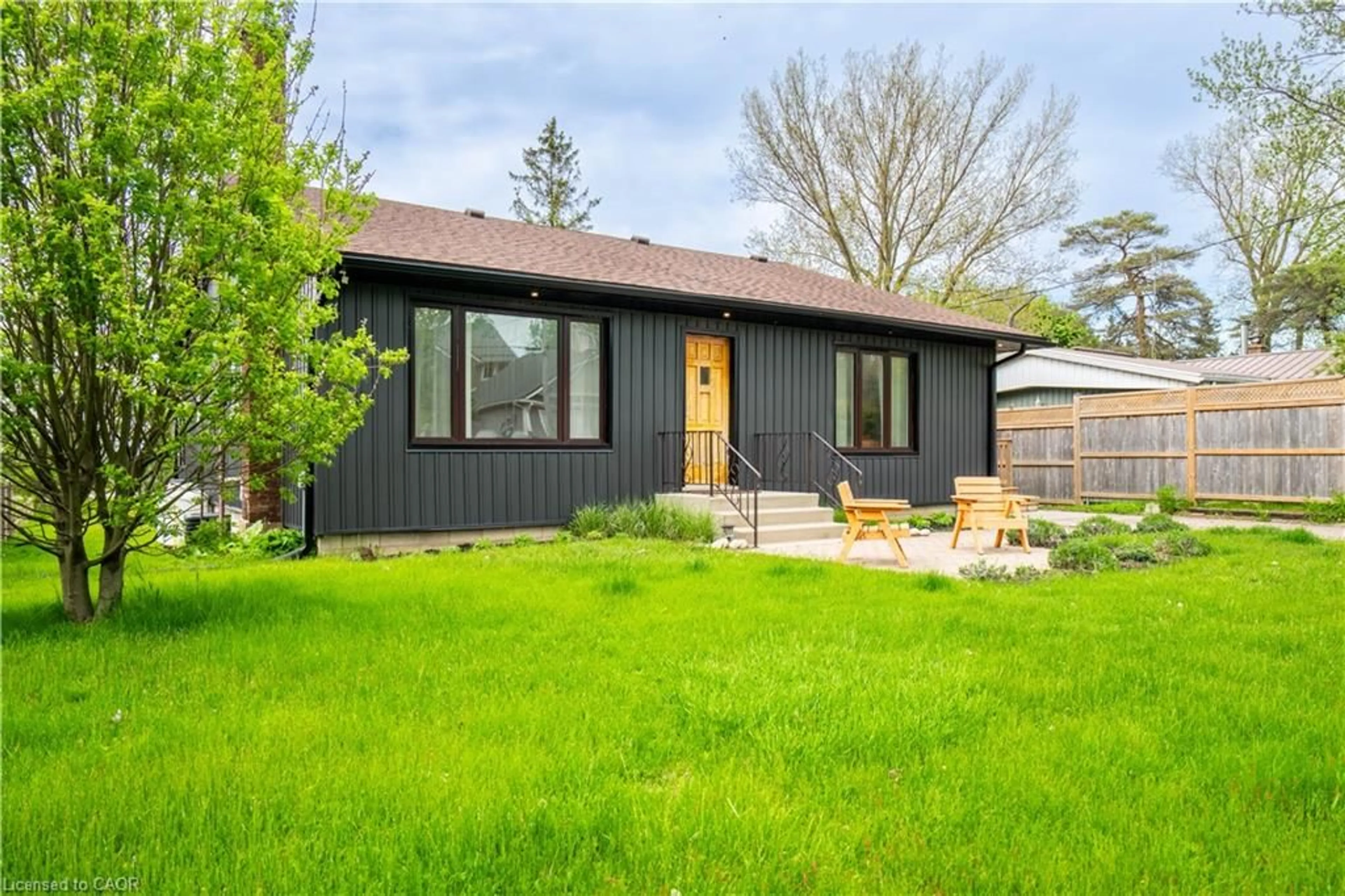 Home with vinyl exterior material, street for 144 Woodstock Ave, Long Point Ontario M0E 1M0