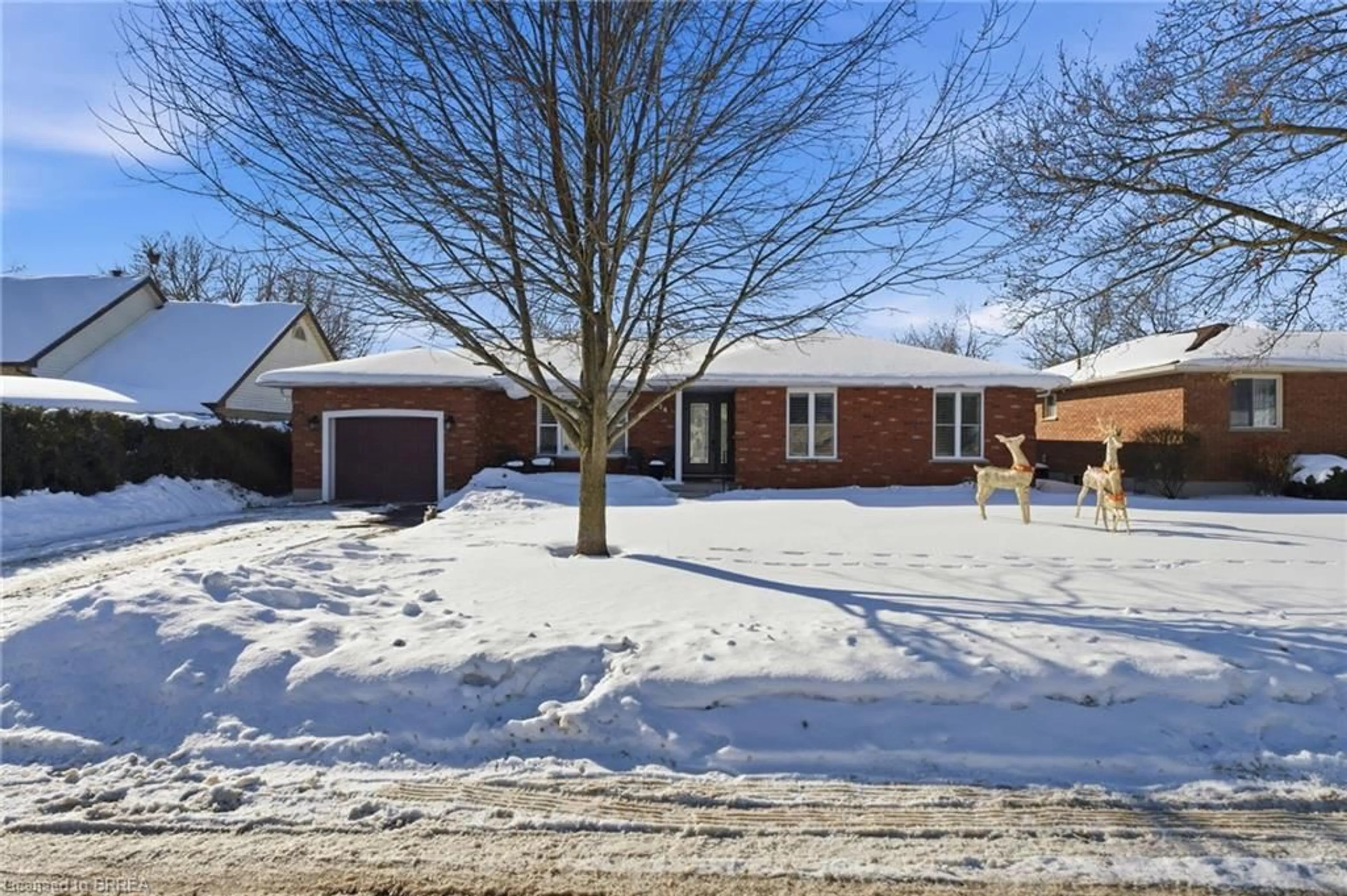 Home with brick exterior material, street for 256 Howard St, Waterford Ontario N0E 1Y0
