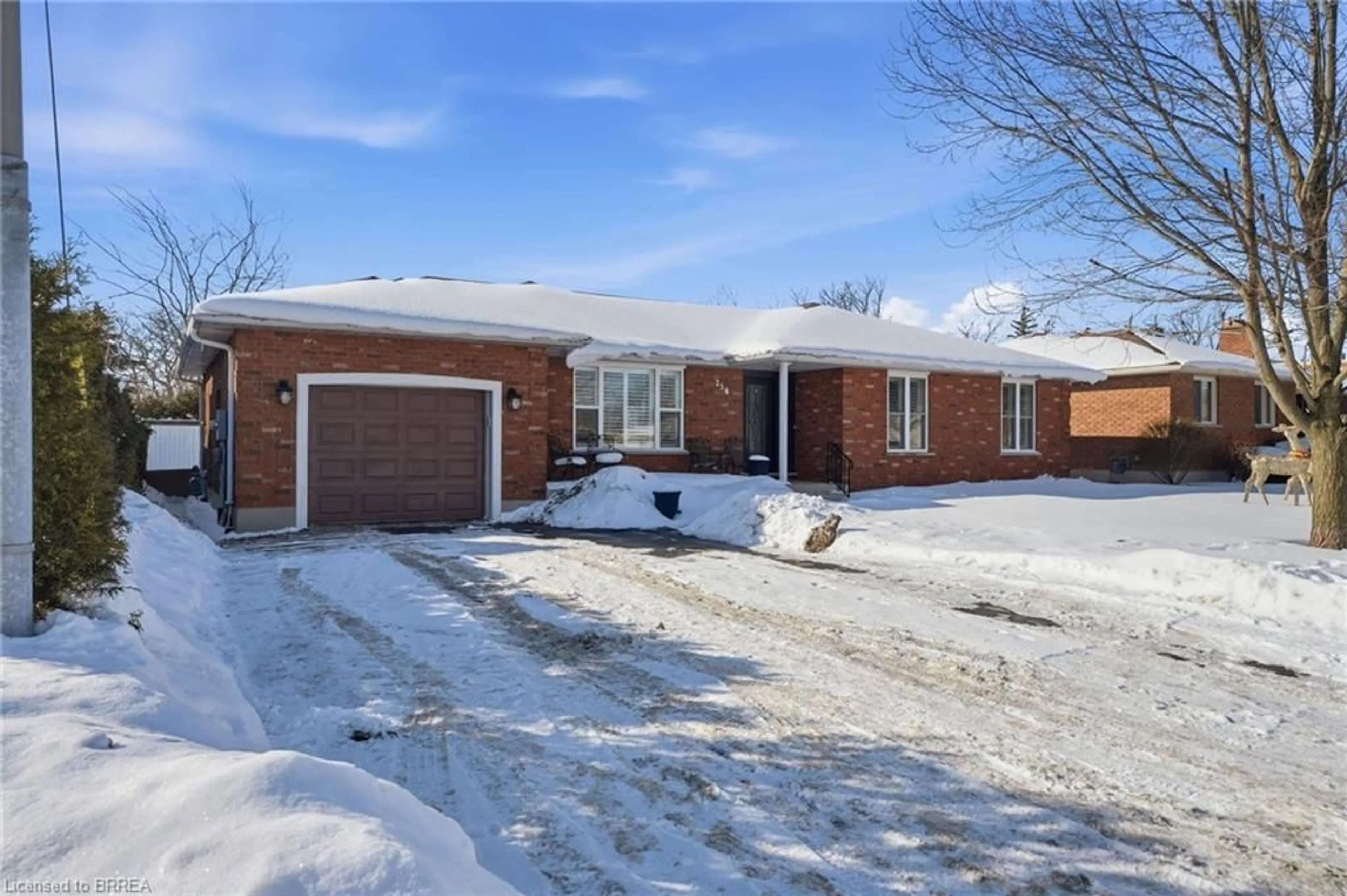 Home with brick exterior material, street for 256 Howard St, Waterford Ontario N0E 1Y0