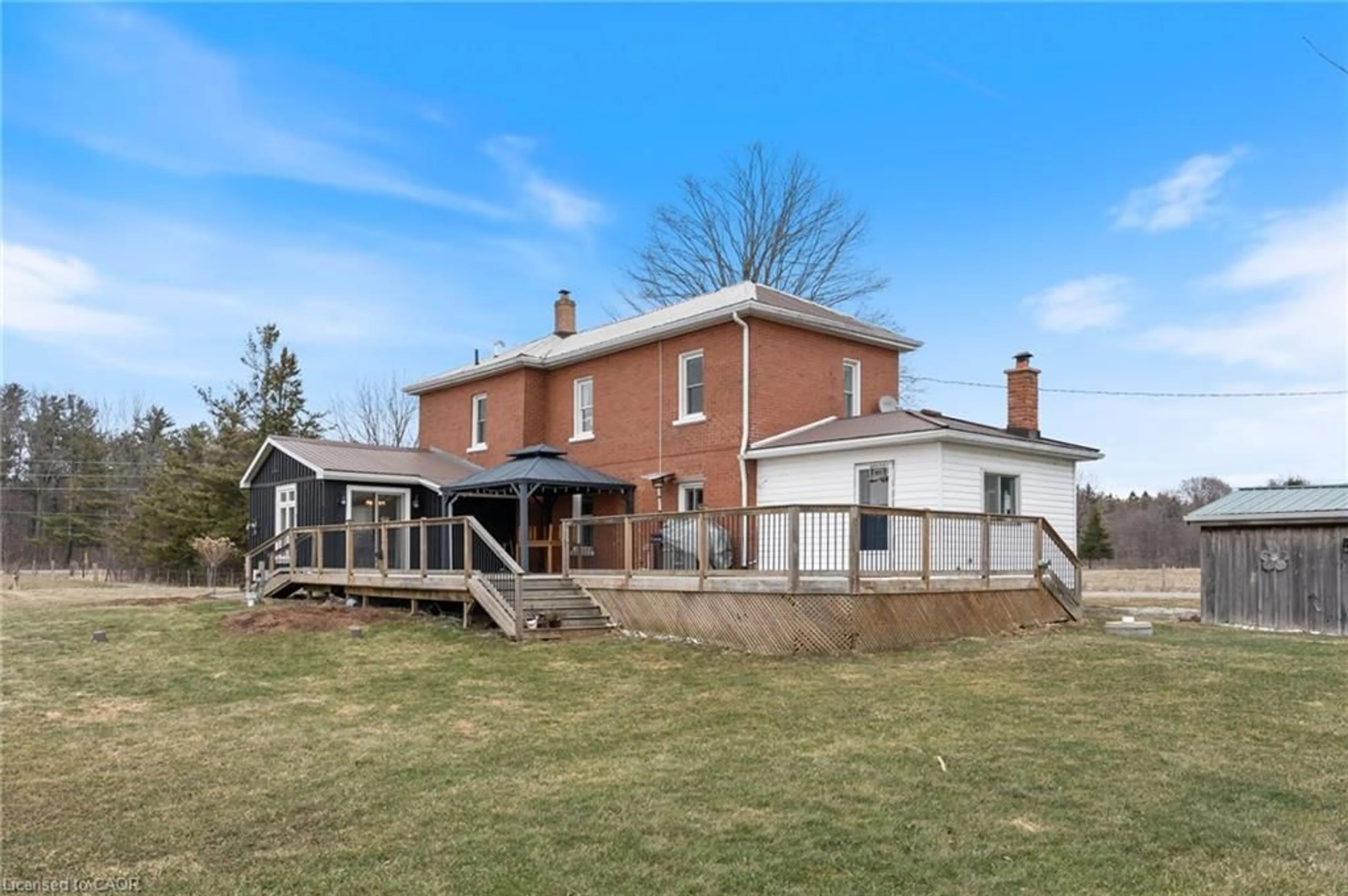 A pic from outside/outdoor area/front of a property/back of a property/a pic from drone, building for 1796 Concession 6 Woodhouse Rd, Simcoe Ontario N3Y 4K4