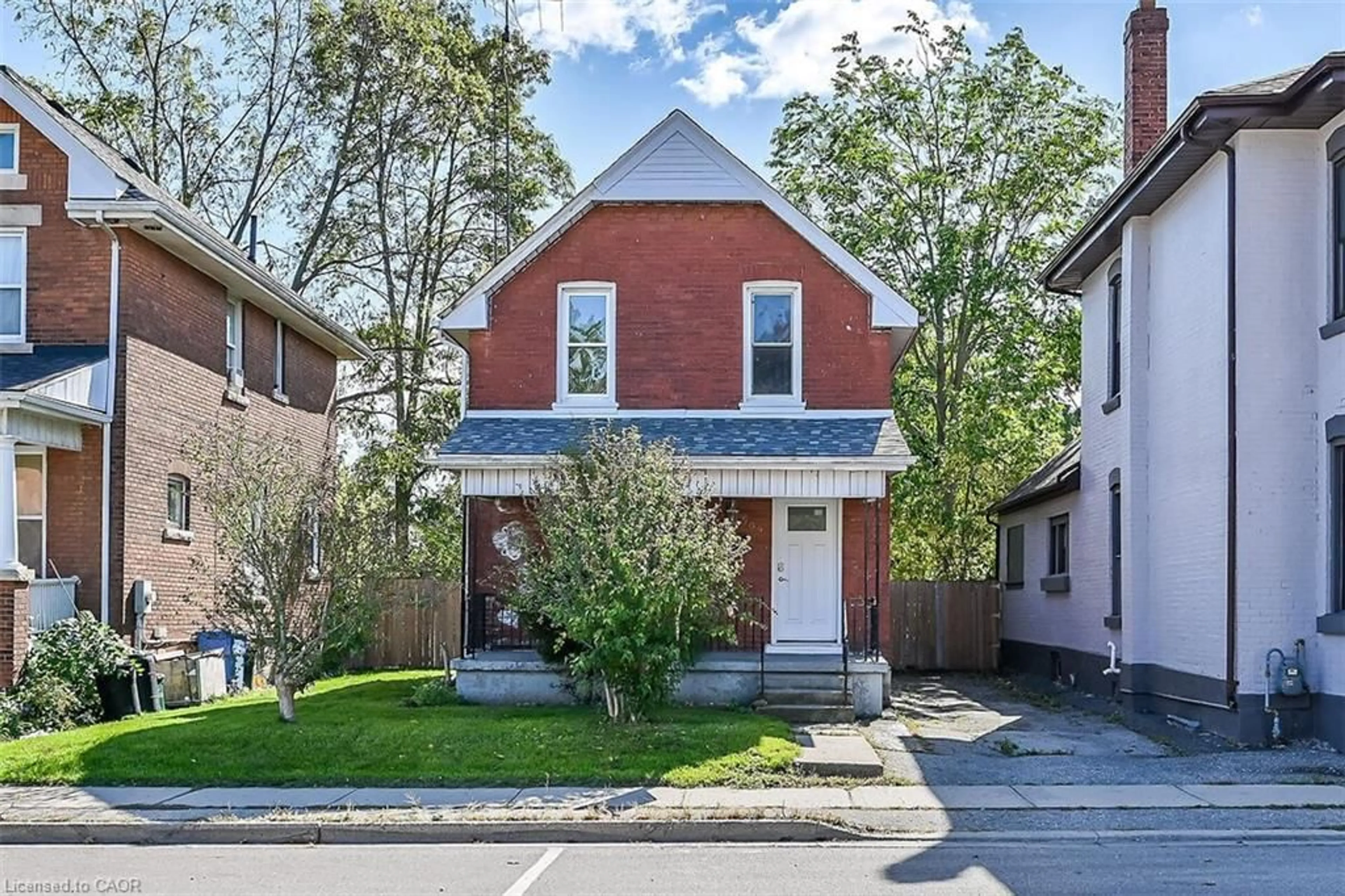 Home with brick exterior material, street for 509 Colborne St, Brantford Ontario N3S 3P3