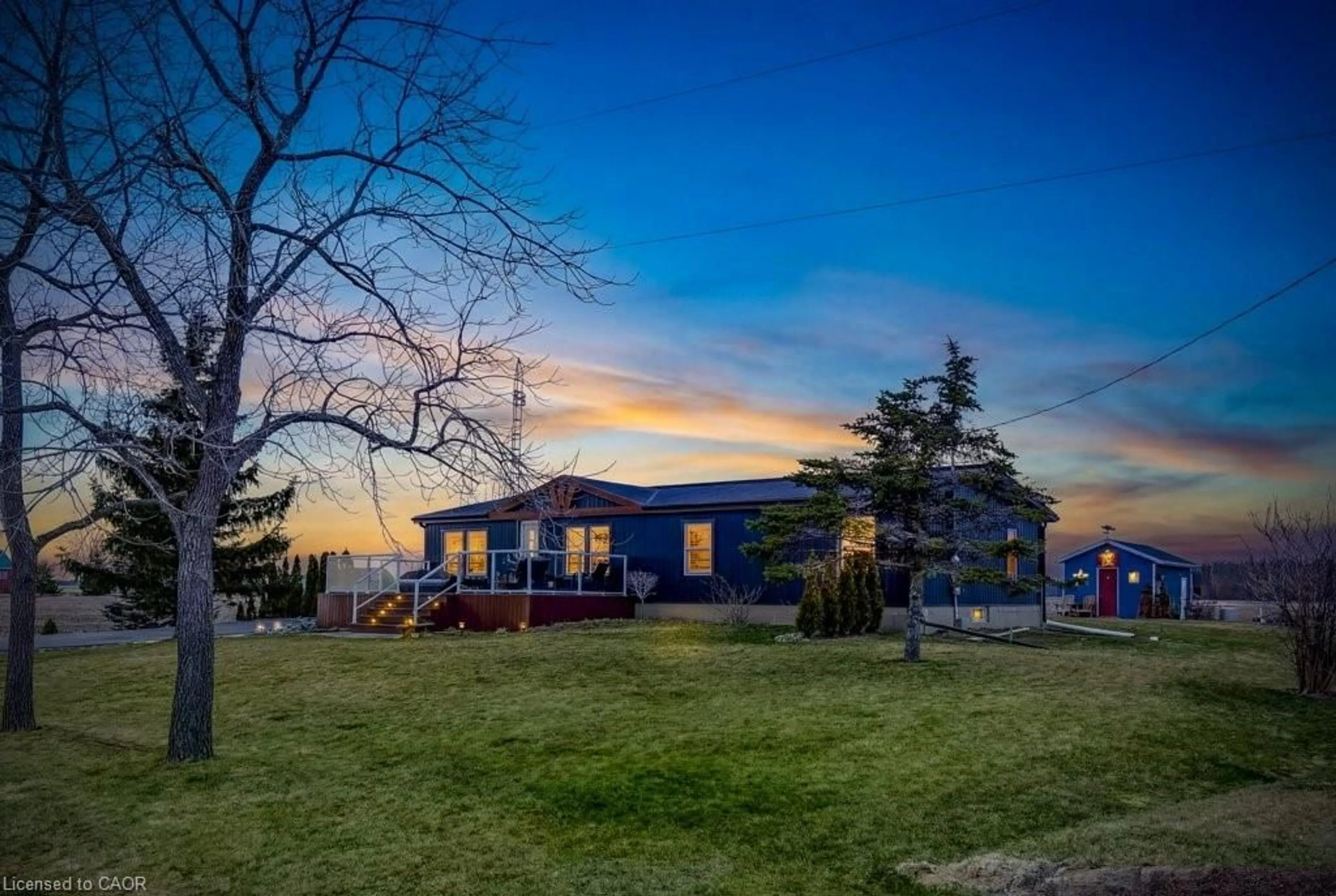 A pic from outside/outdoor area/front of a property/back of a property/a pic from drone, unknown for 35 Concession 7 Rd, Cayuga Ontario N0A 1E0