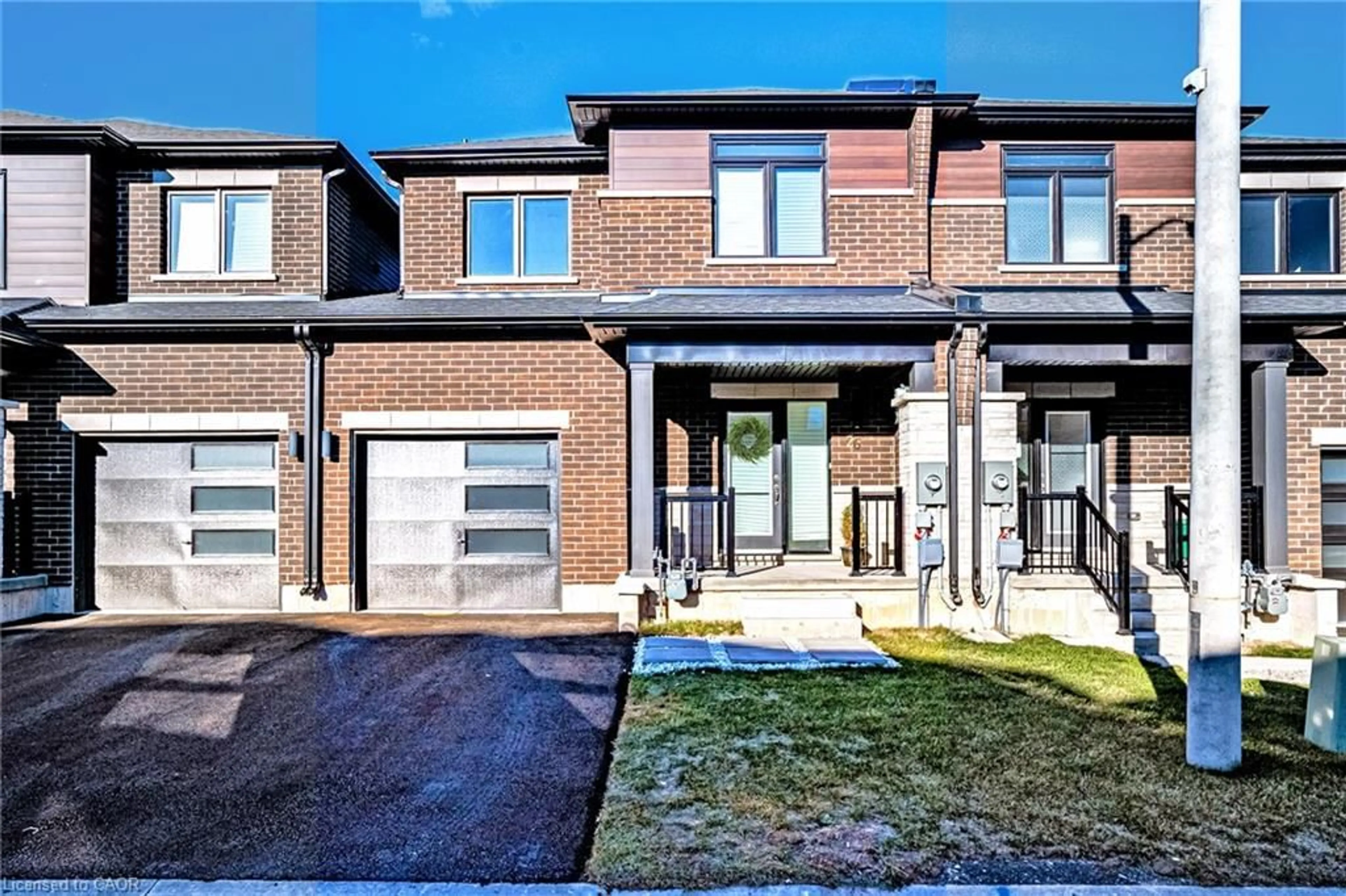 Home with brick exterior material, street for 26 Bentgrass Dr, Welland Ontario L3B 0H3