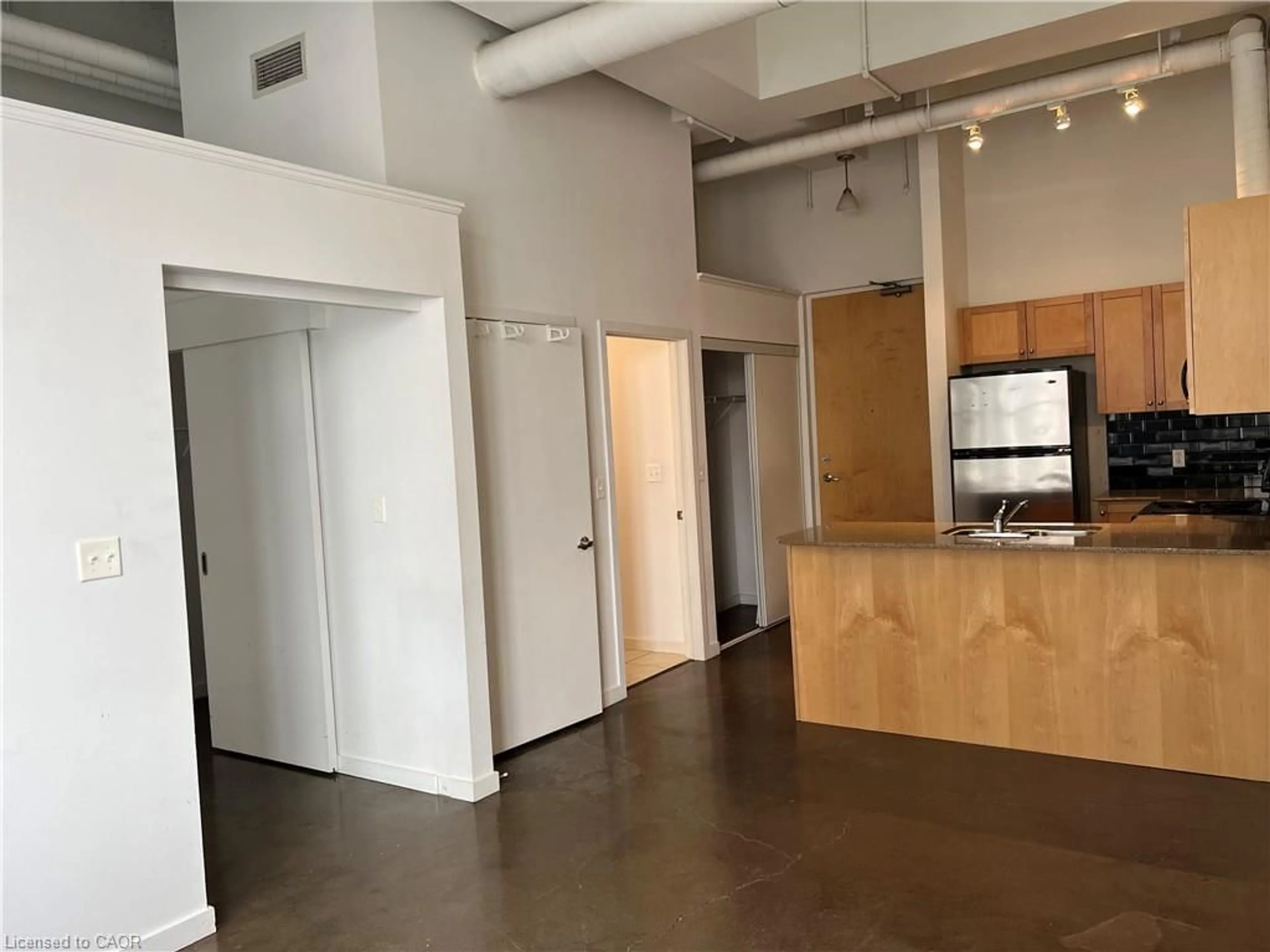 A pic of a room for 404 King St #409, Kitchener Ontario N2G 4Z9