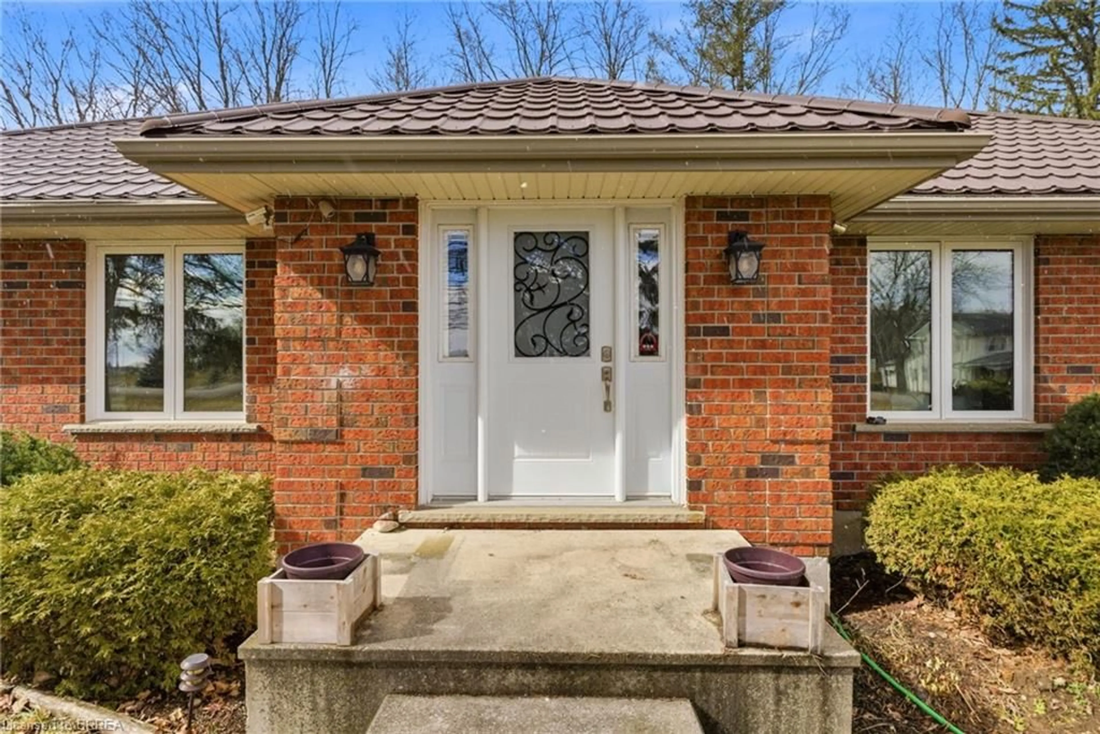 Indoor entryway for 3 Mill St, Brantford Ontario N3T 0M6