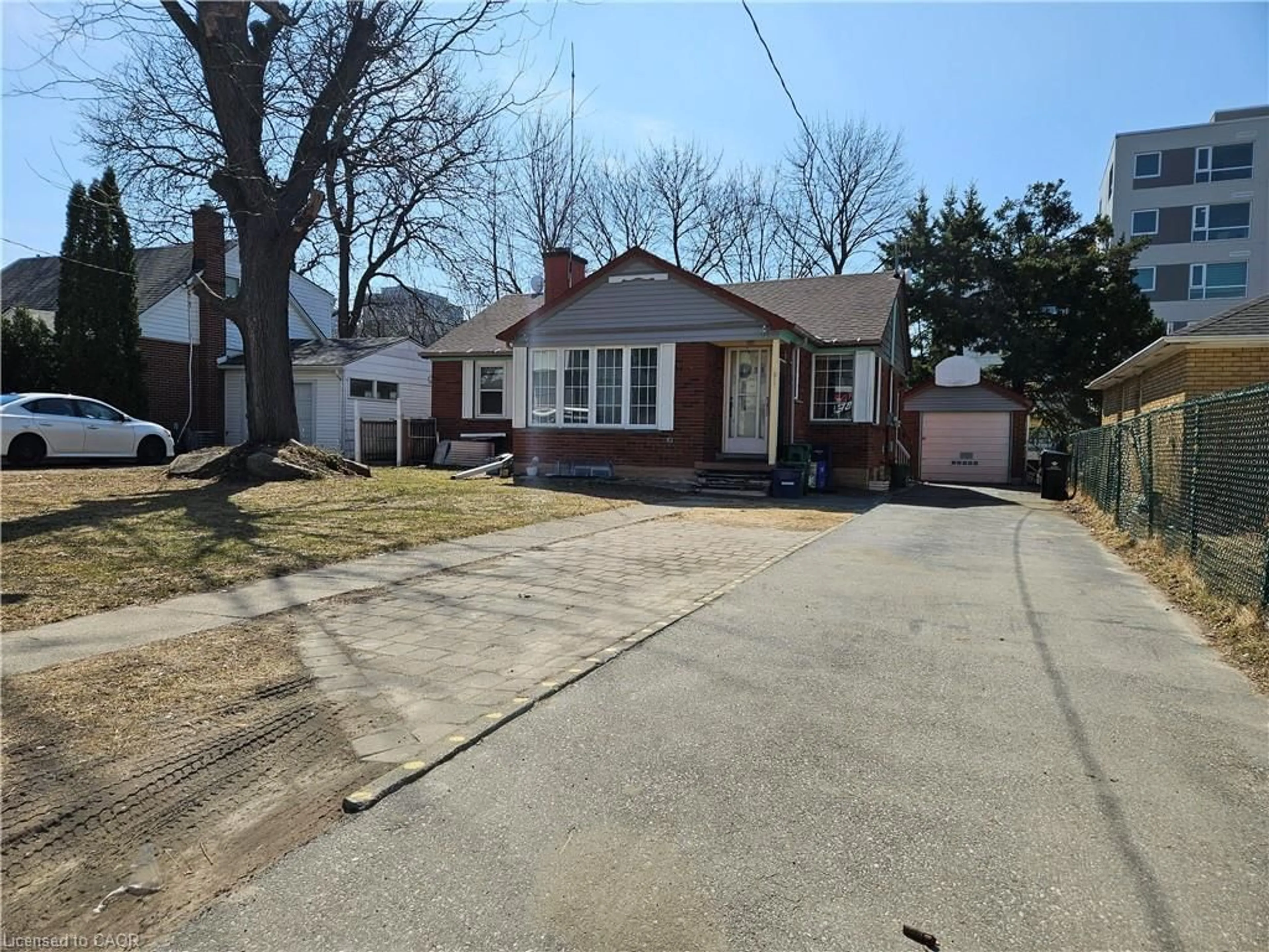 Unknown for 291 Albert St, Waterloo Ontario N2L 3T9