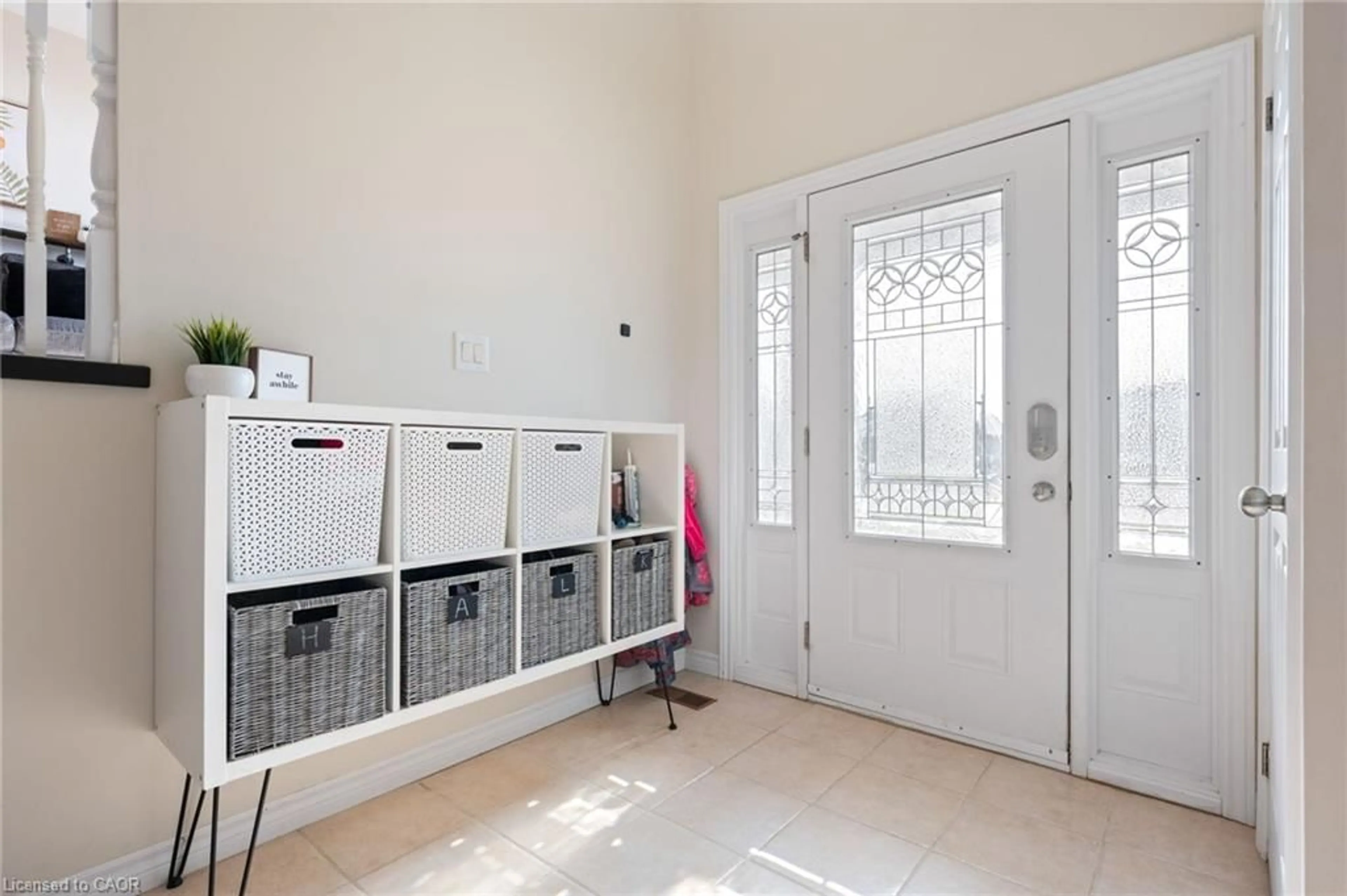 Indoor entryway for 63 Redbud Cres, Simcoe Ontario N3Y 0B8