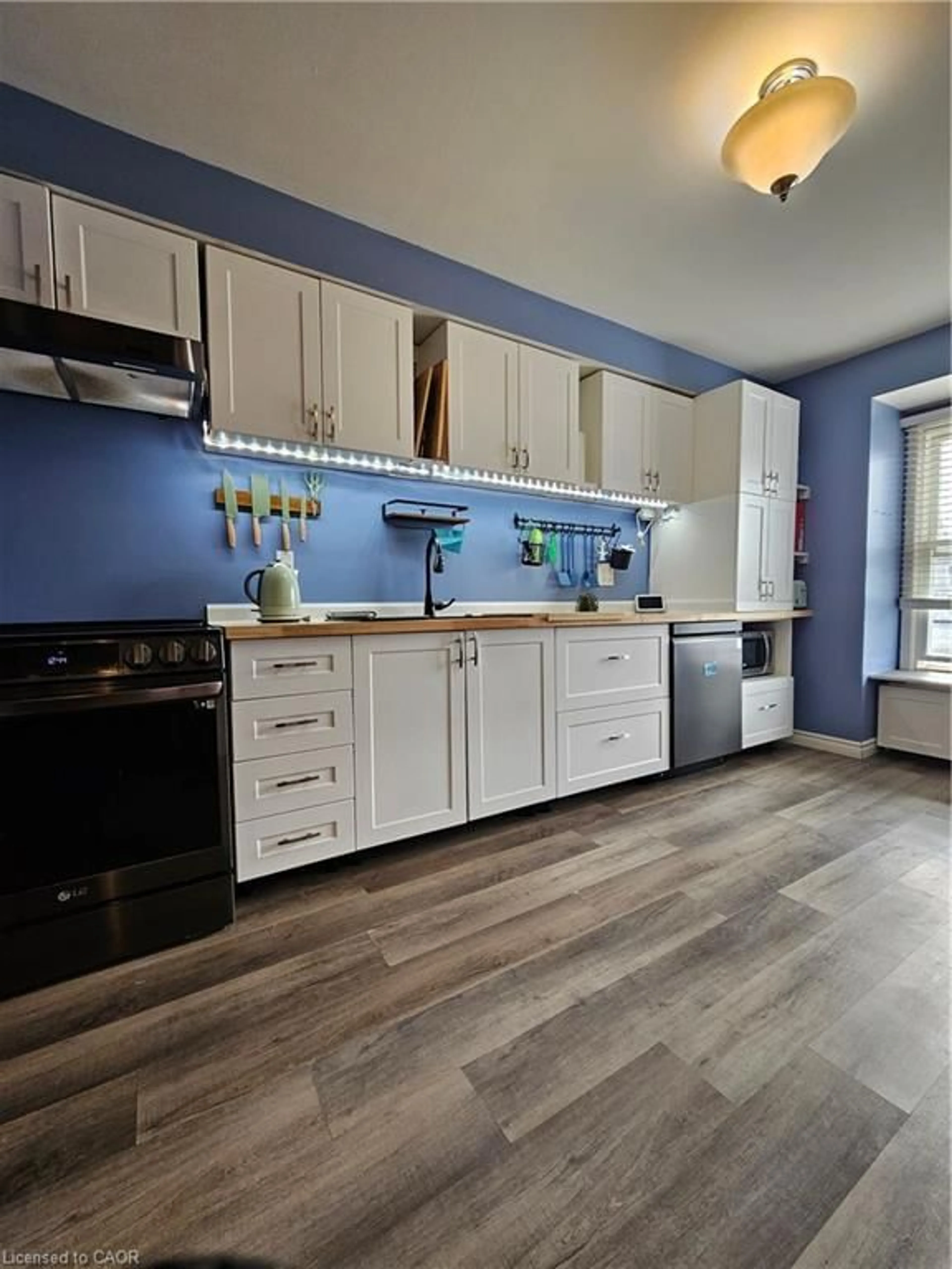 Open concept kitchen, unknown for 662 Grey St #C, Brantford Ontario N3S 4V4