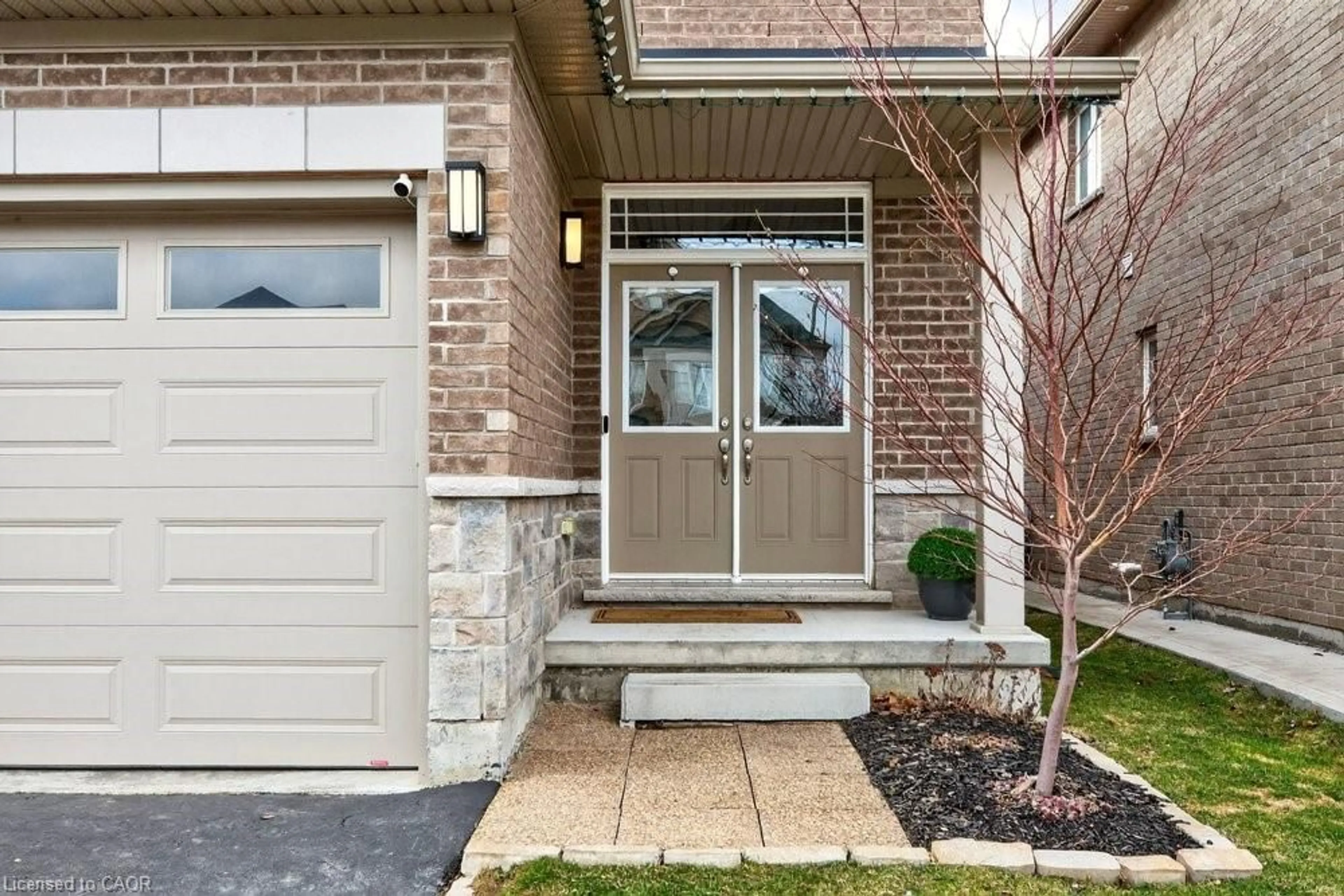 Home with brick exterior material, street for 49 Narbonne Cres, Stoney Creek Ontario L8J 0J7
