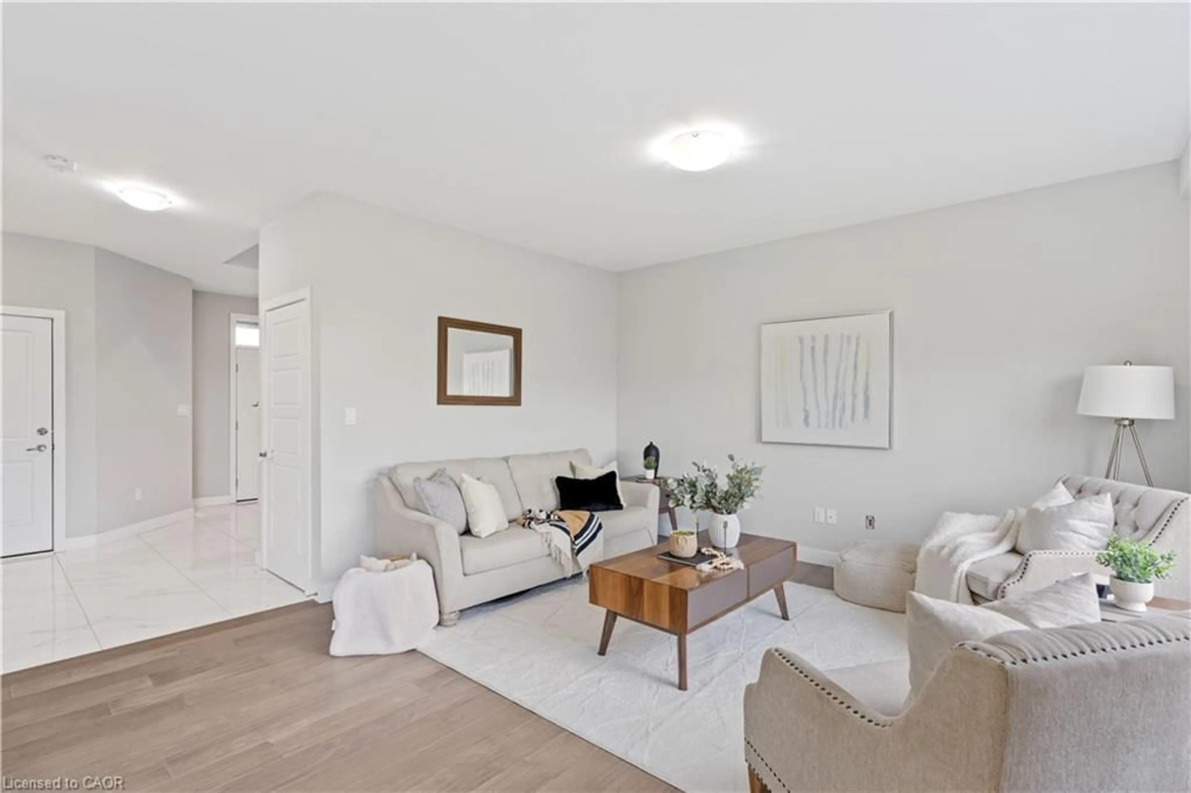 Living room with furniture, unknown for 1530 Drew St, London Ontario N5V 0C2