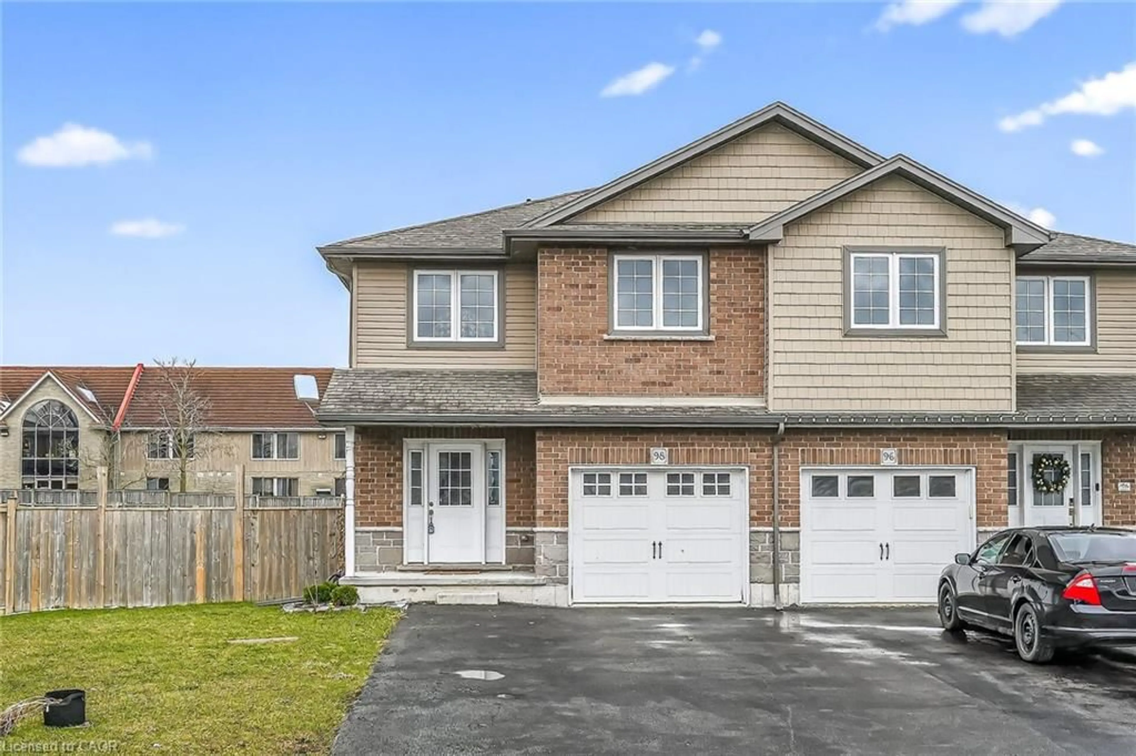 Home with brick exterior material, street for 98 Macneil Crt, Hagersville Ontario N0A 1H0