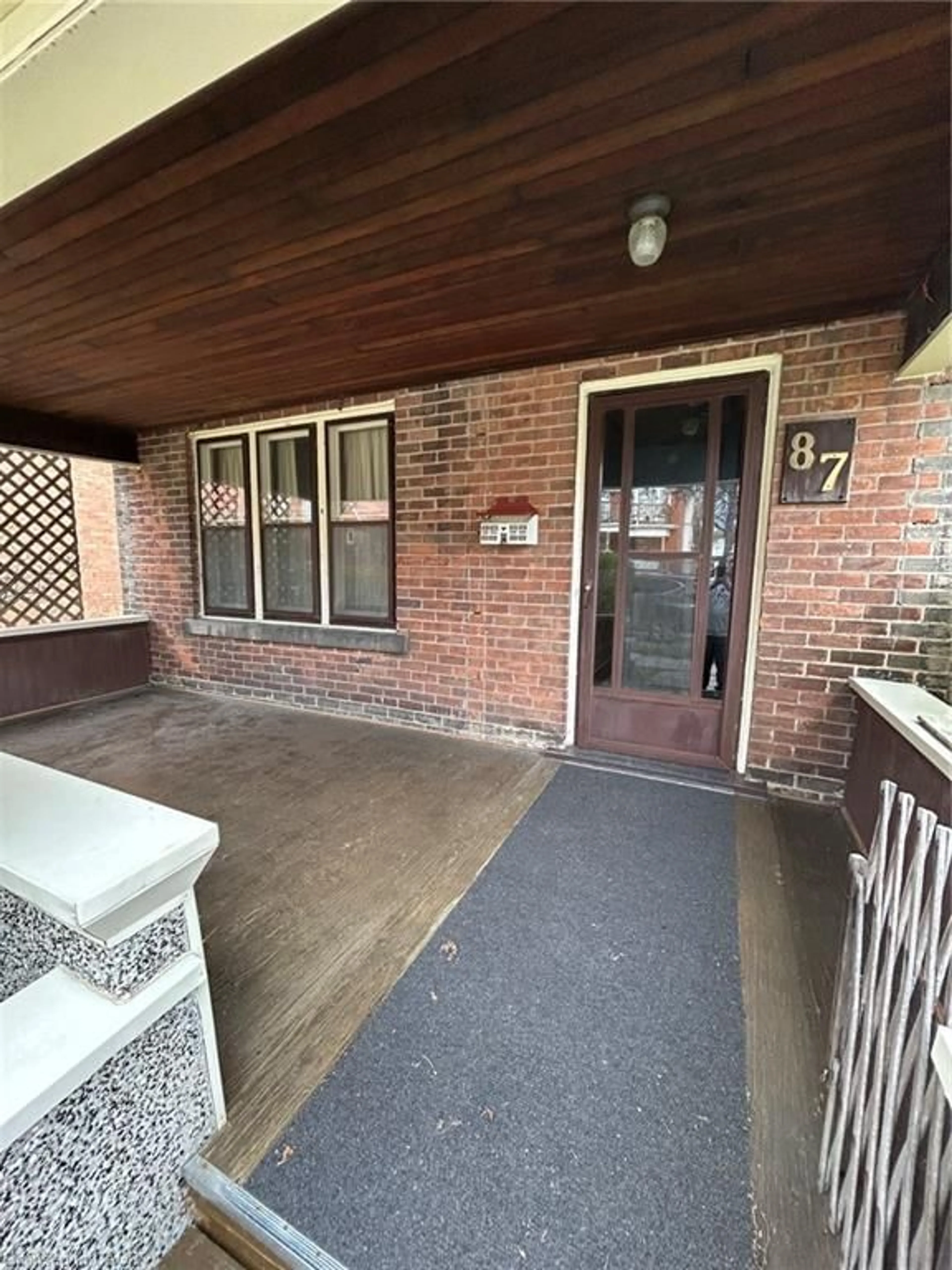 Unknown for 87 Colborne St, Simcoe Ontario N3Y 4H4