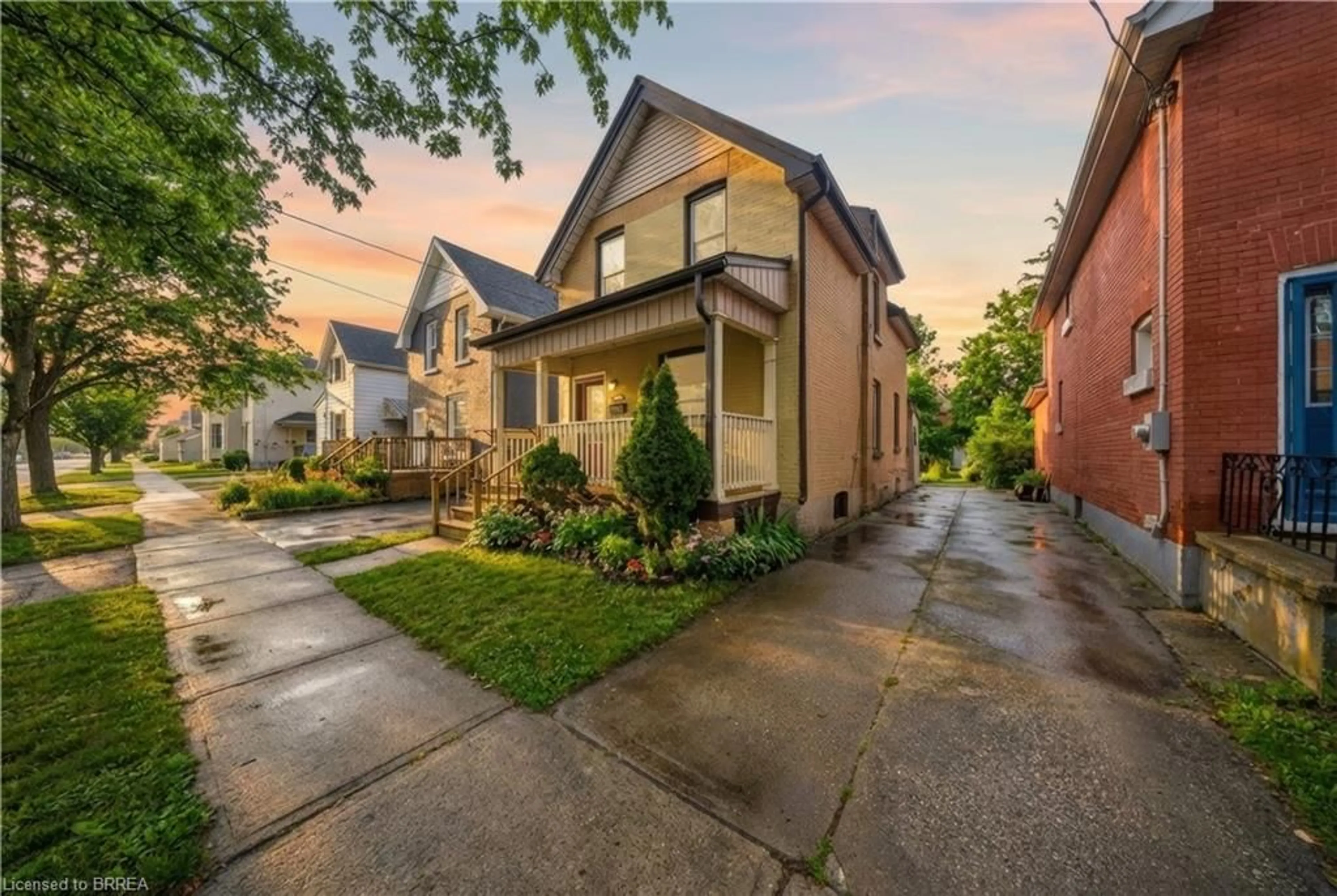 Home with brick exterior material, street for 135 Marlborough St, Brantford Ontario N3S 4S7