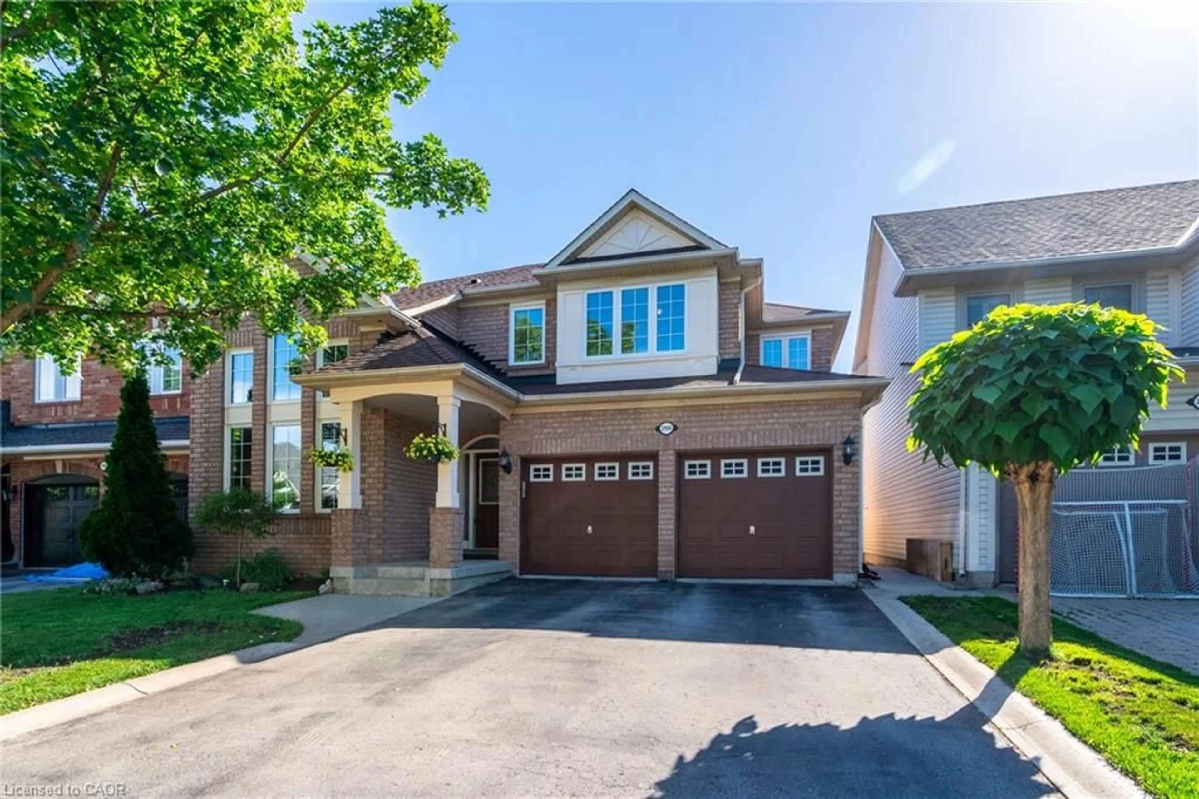 Home with brick exterior material, street for 2194 Austin Crt, Burlington Ontario L7L 6V6